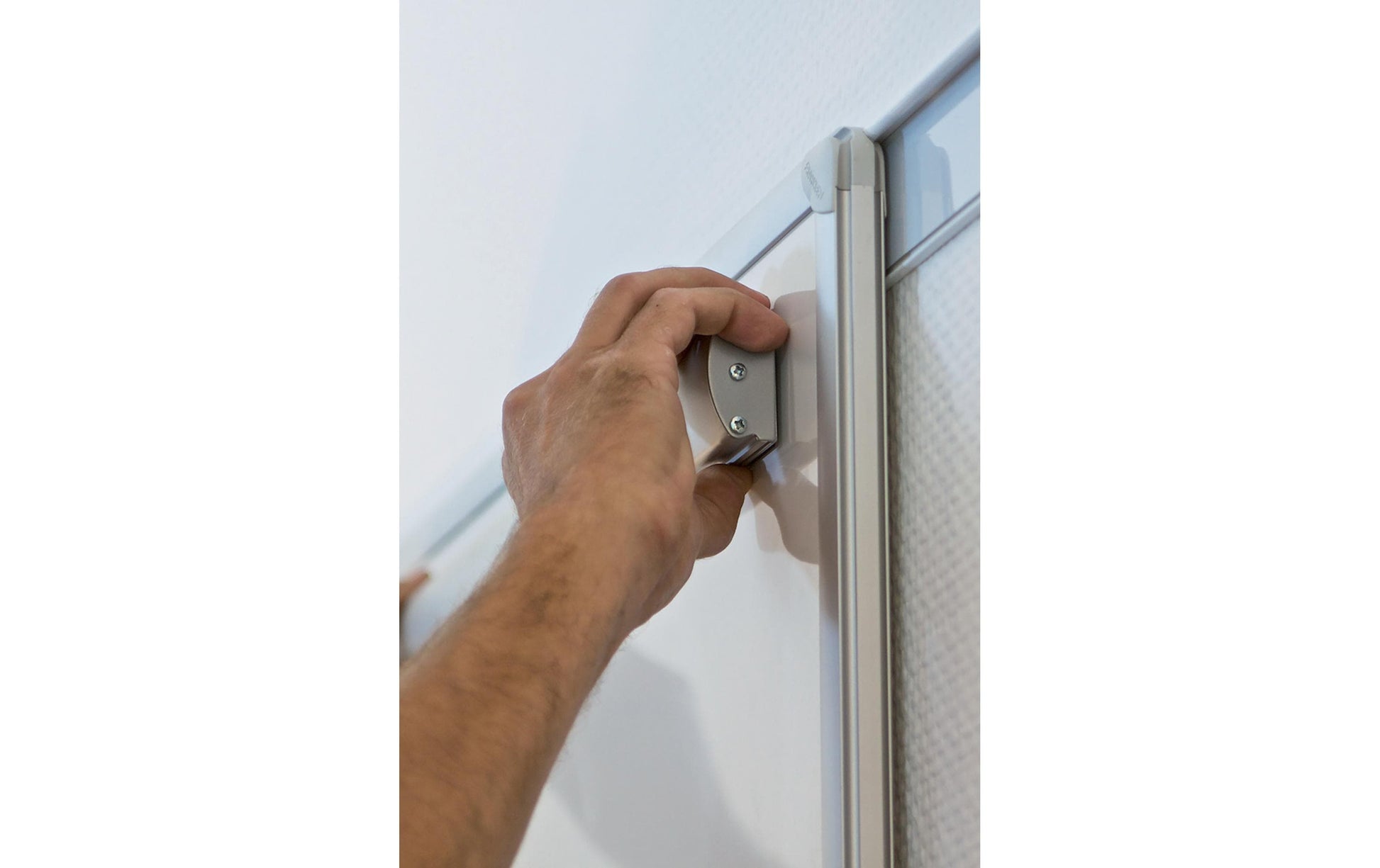 Franken Magnetischer Flipchart-Blockhalter – 5,5 × 70 cm, silber
