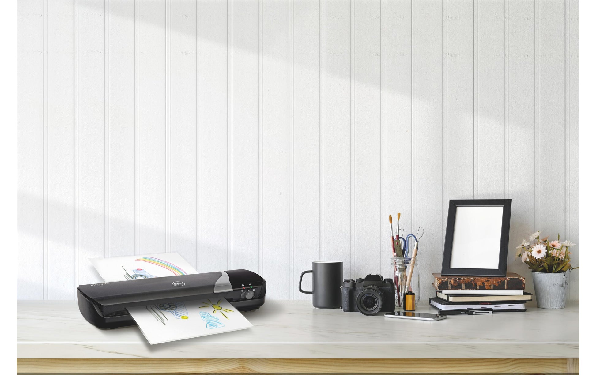 GBC Inspire+ Laminiergerät A4 – 2 Rollen, 75–125 µm, Kaltlamination, Aufheizzeit 4 Min., 250 mm/min, Schwarz