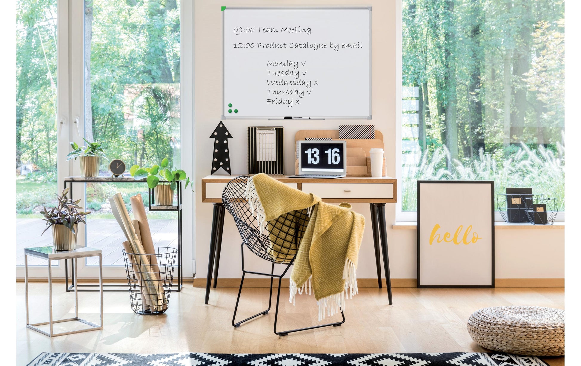 Franken Whiteboard – 80 × 60 cm, lackierter Stahl, magnetisch, Aluminiumrahmen, Wandmontage, inkl. Stiftablage