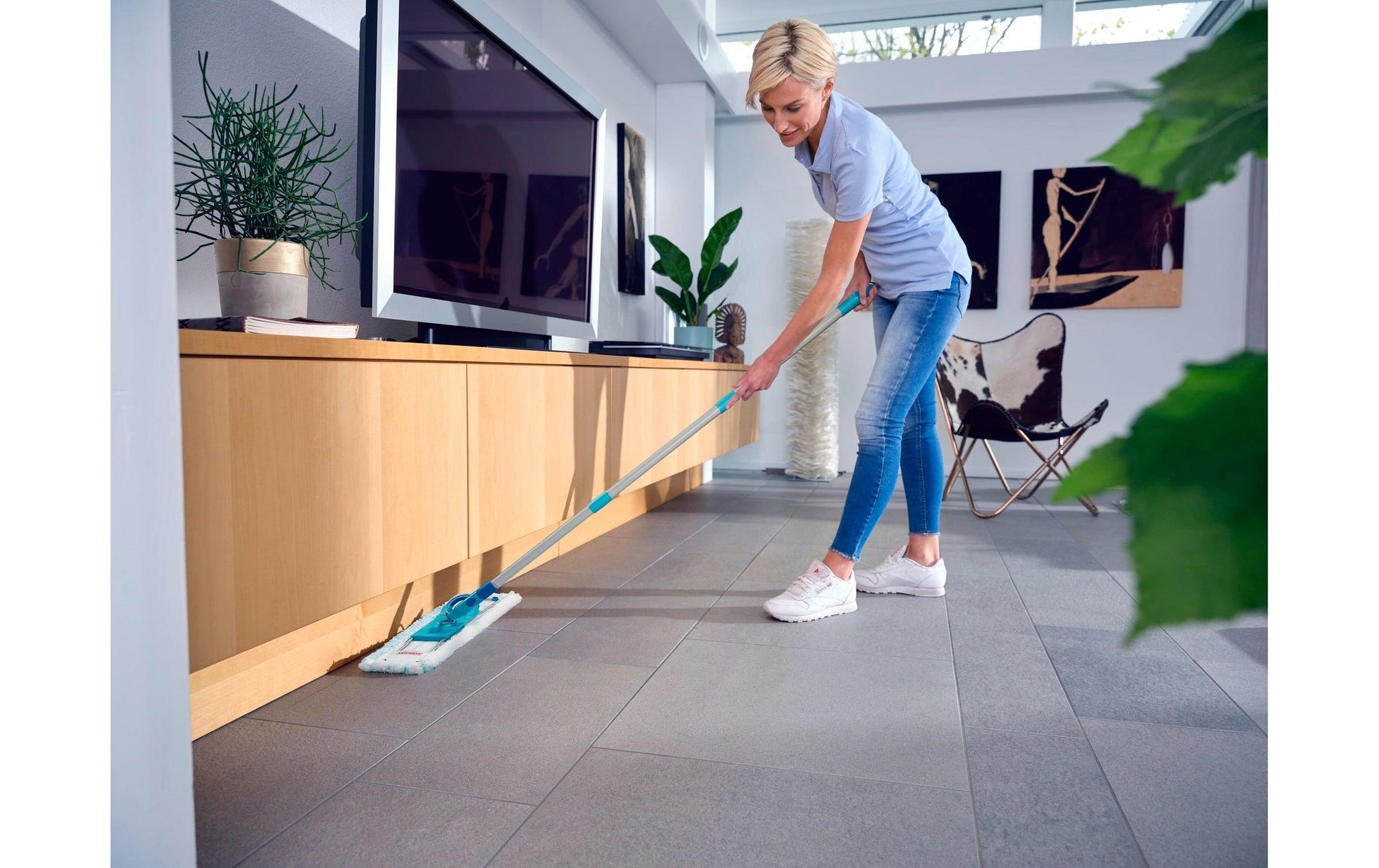 Leifheit Profi Compact 55092 – Bodenwischer-Set – Wischbreite 42 cm, Teleskopstiel, Mikrofaser, Türkis