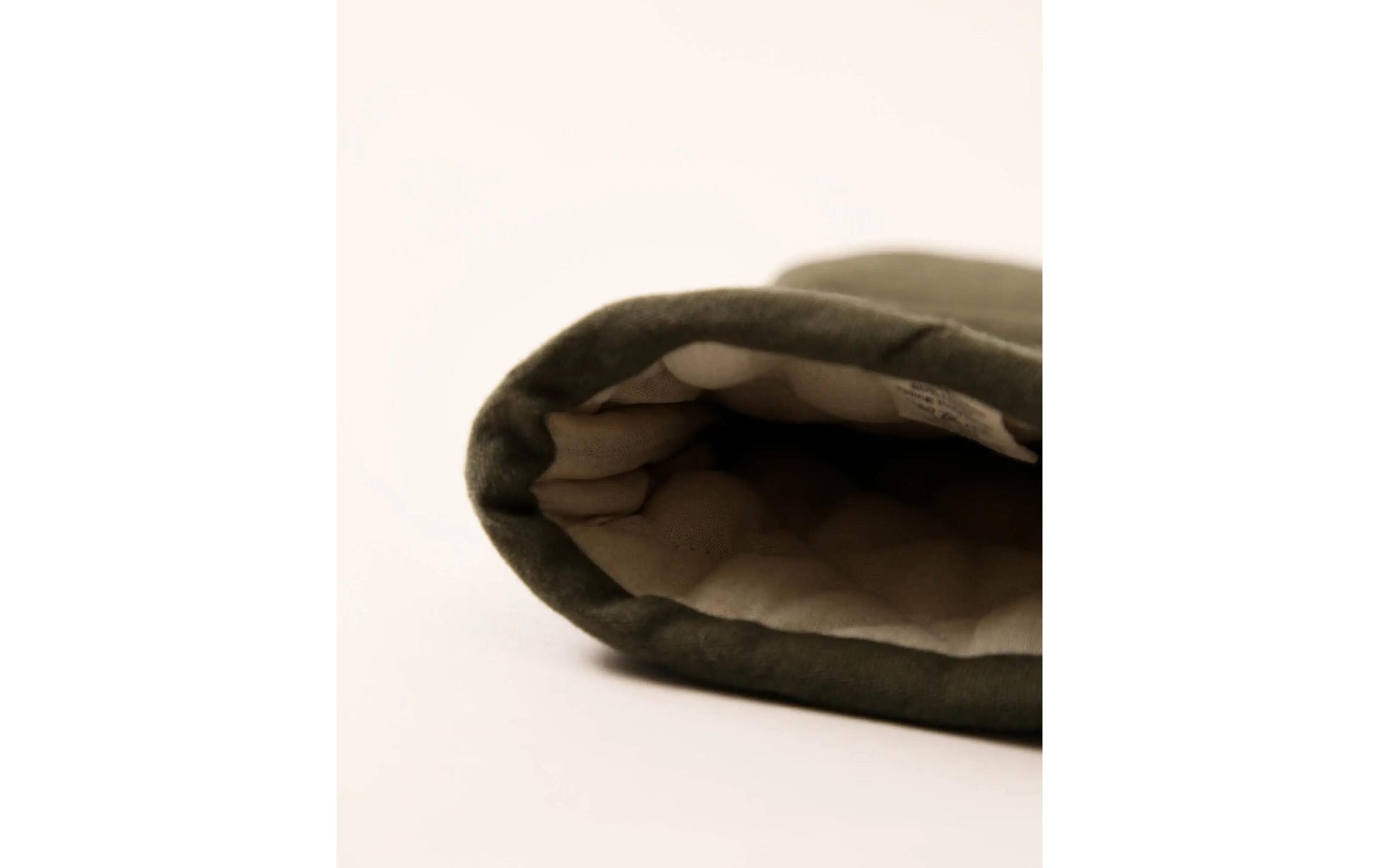 Esmée Nura – Ofenhandschuh 17 × 32 × 2 cm, Baumwolle/Leinen, Olivgrün