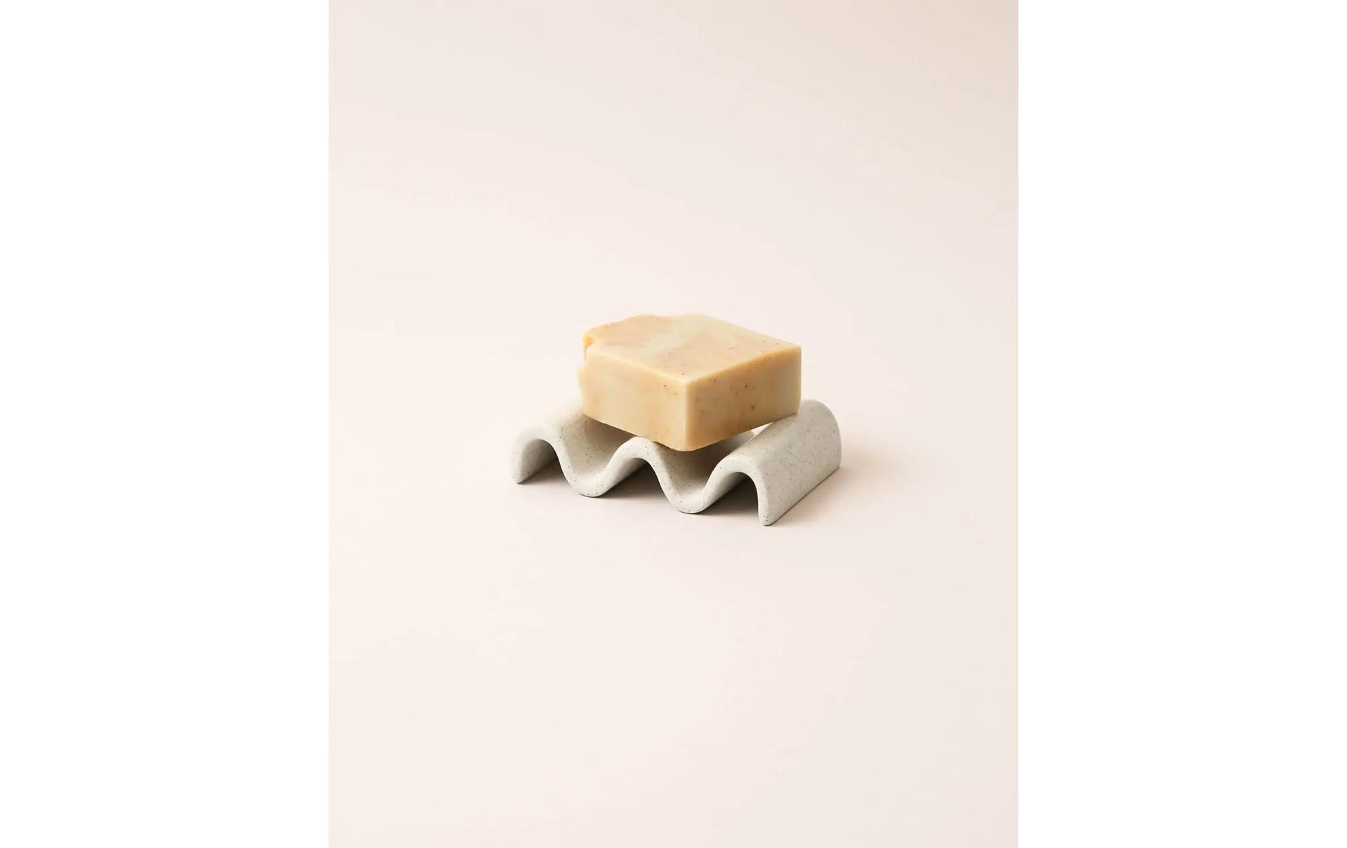 Esmée Seifenschale – Keramik, 8×11,5×3 cm, Beige