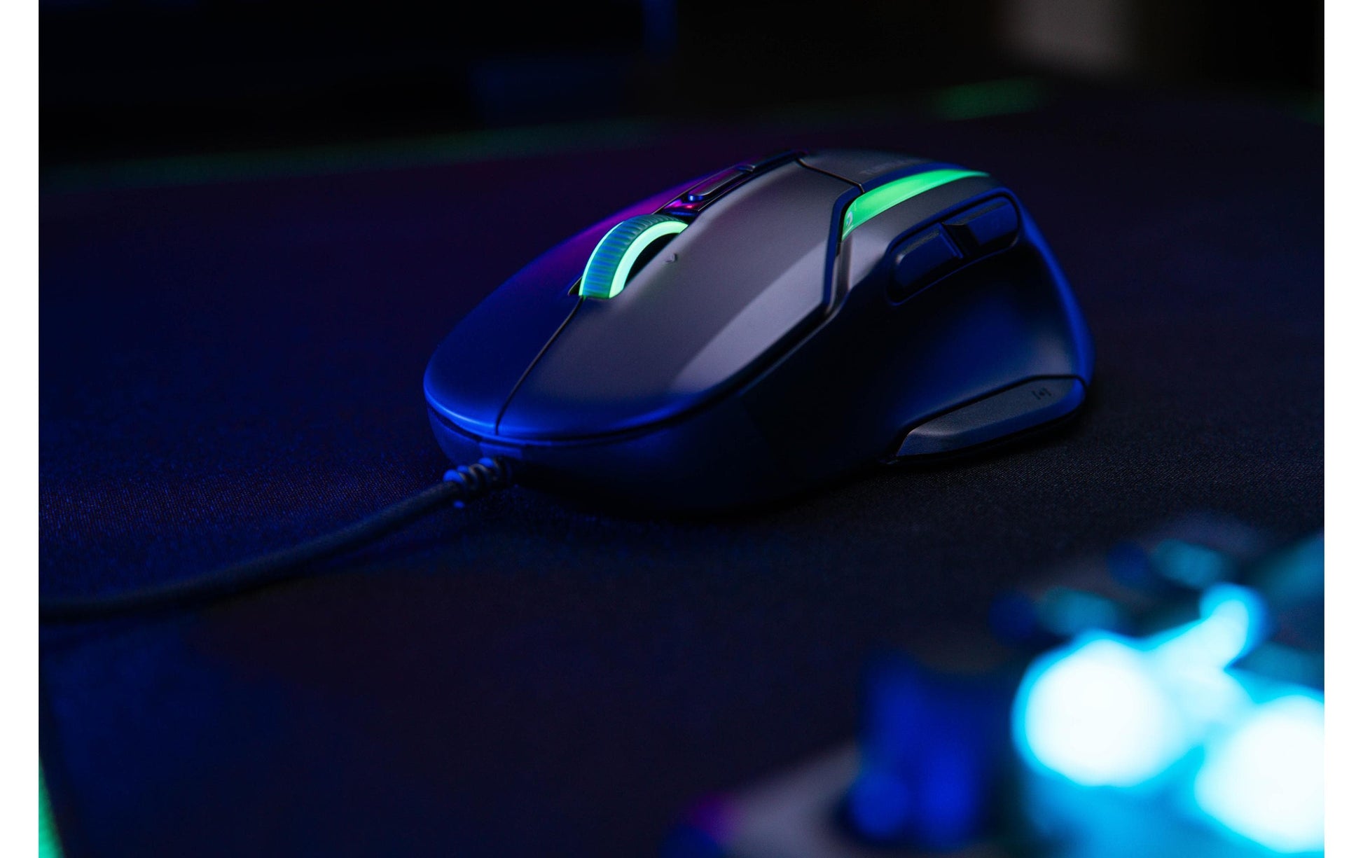 Turtle Beach Kone II Gaming-Maus – kabelgebunden, USB-A, 26'000 dpi, 7 Tasten, RGB, Easy-Shift, Schwarz