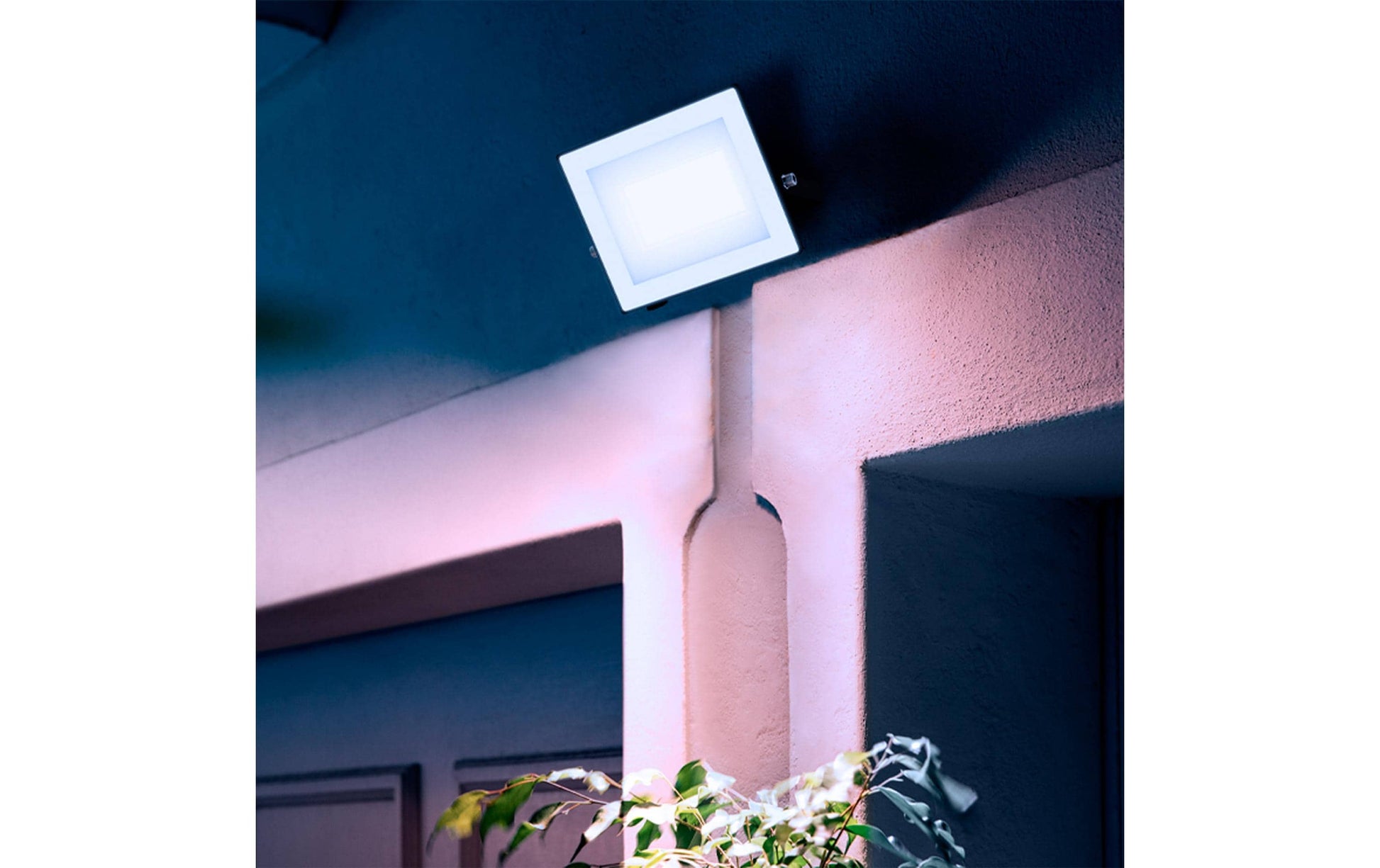 Philips by Signify Philips Aussenwandleuchte – Kaltweiss, 5000 K, IP65, Netzbetrieb, schwenkbar, Schwarz, Aluminium