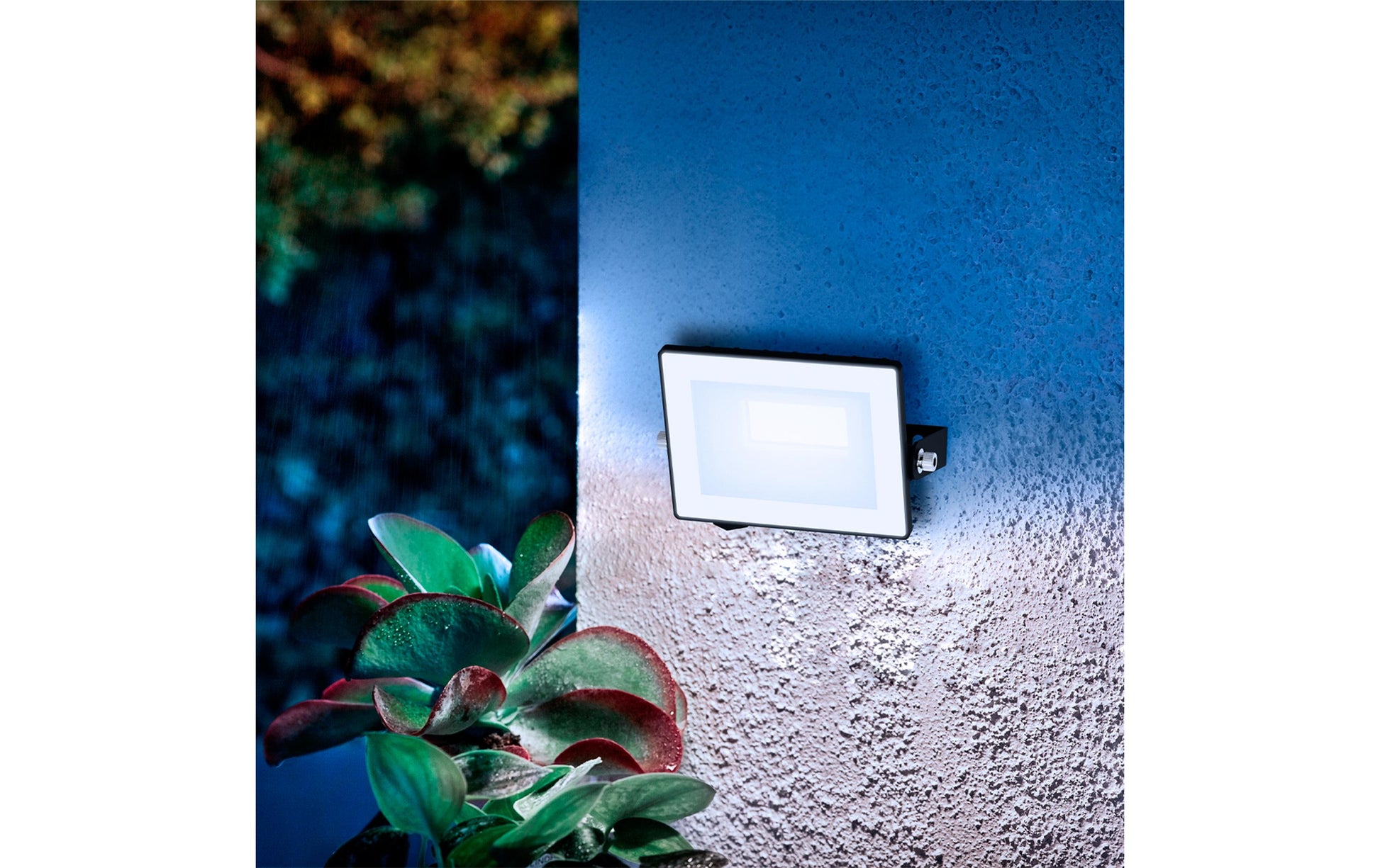 Philips by Signify Philips Aussenwandleuchte – 950 lm, 10 W, Kaltweiss, 5000 K, IP65, Netzbetrieb, schwenkbar, Schwarz, Aluminium