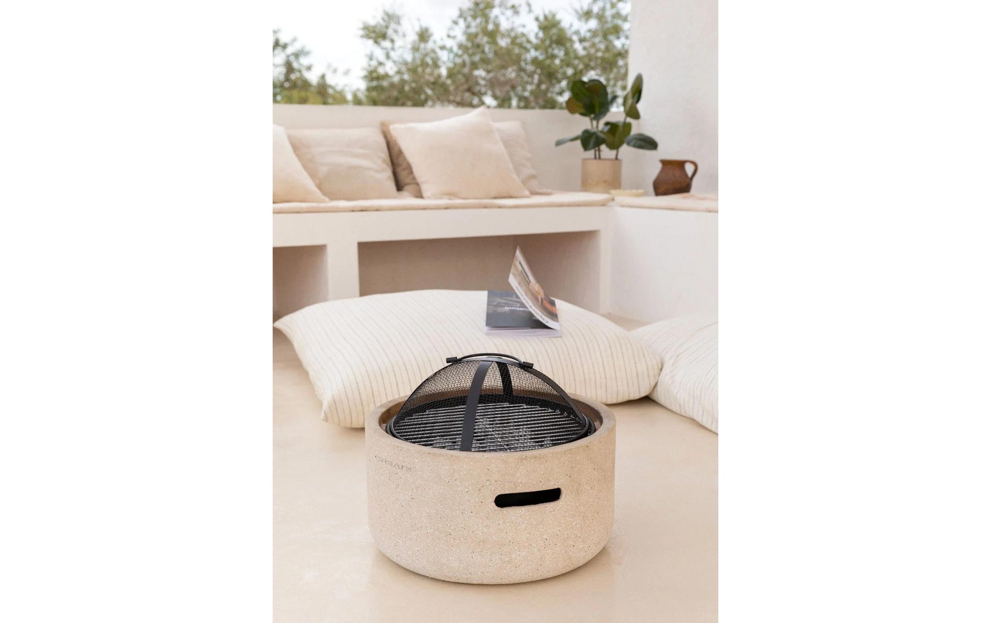 Create Grill Tischgrill FIRE BOWL – 44×44×32 cm, Indirektes Grillieren, Schutzgitterdeckel – Beige