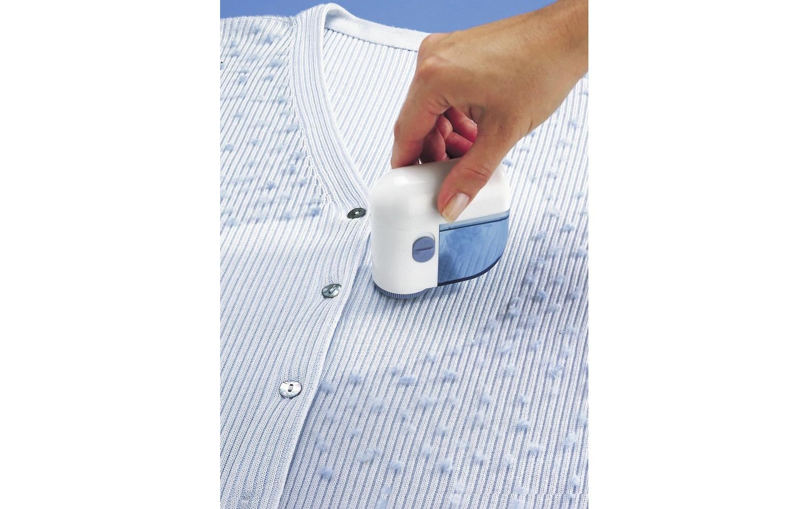 WENKO Mini Fusselrasierer – Kunststoff, Edelstahlmesser – Blau/Weiss – 7,5 × 4,0 × 7,5 cm