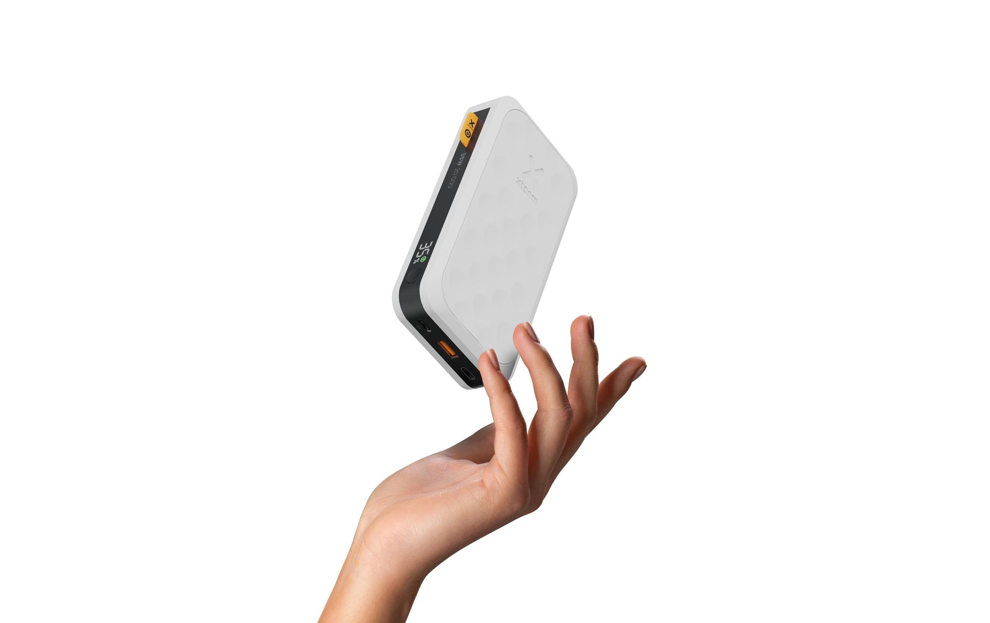 Xtorm Powerbank 20000 mAh, PD 35 W, 2× USB-C, 1× USB-A, Weiss