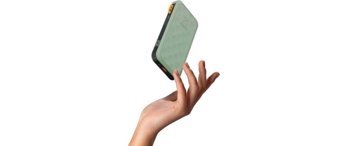 Xtorm Fuel Series 5 Powerbank 10'000 mAh – 20 W PD, 2× USB-C, 1× USB-A, grün