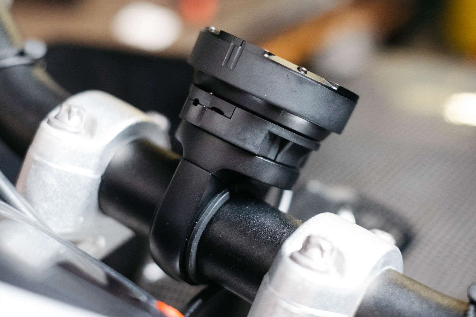 Beeline Adapter – für Moto 2, Motorrad, Schwarz