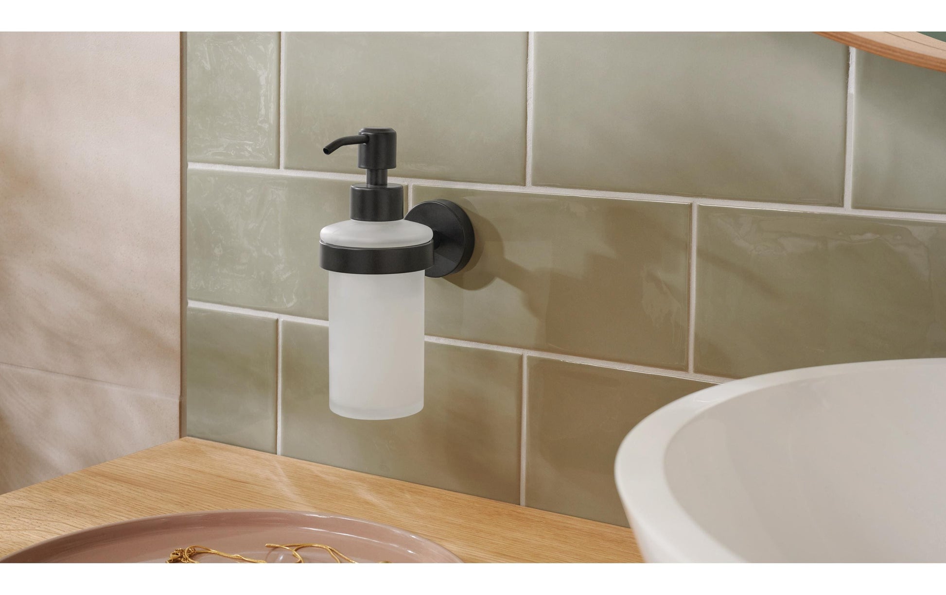 TESA Seifenspender, manuell, 200 ml, Wandmontage, Glas, Metall, grau, B 70 × H 119 × T 171 mm