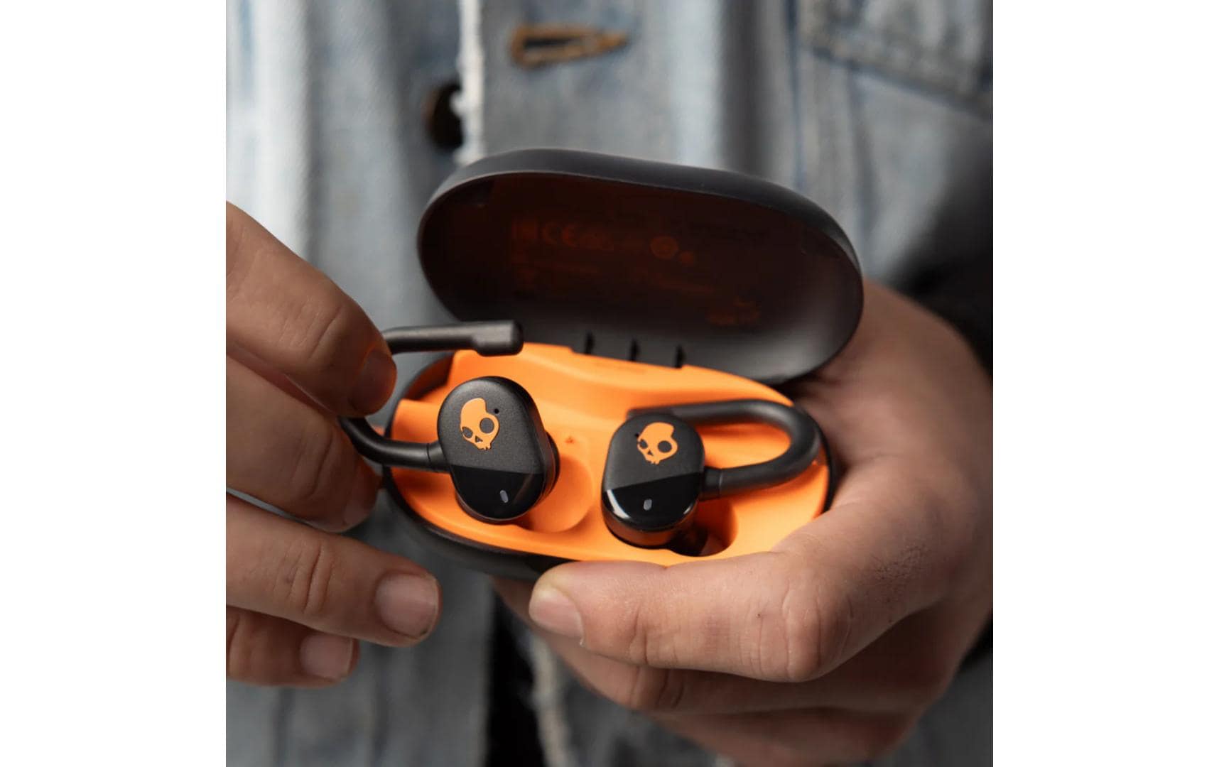 Skullcandy Push Play Active TWS In-Ear – Stereo, mit Ladecase, Schwarz/Orange, BT 5.3