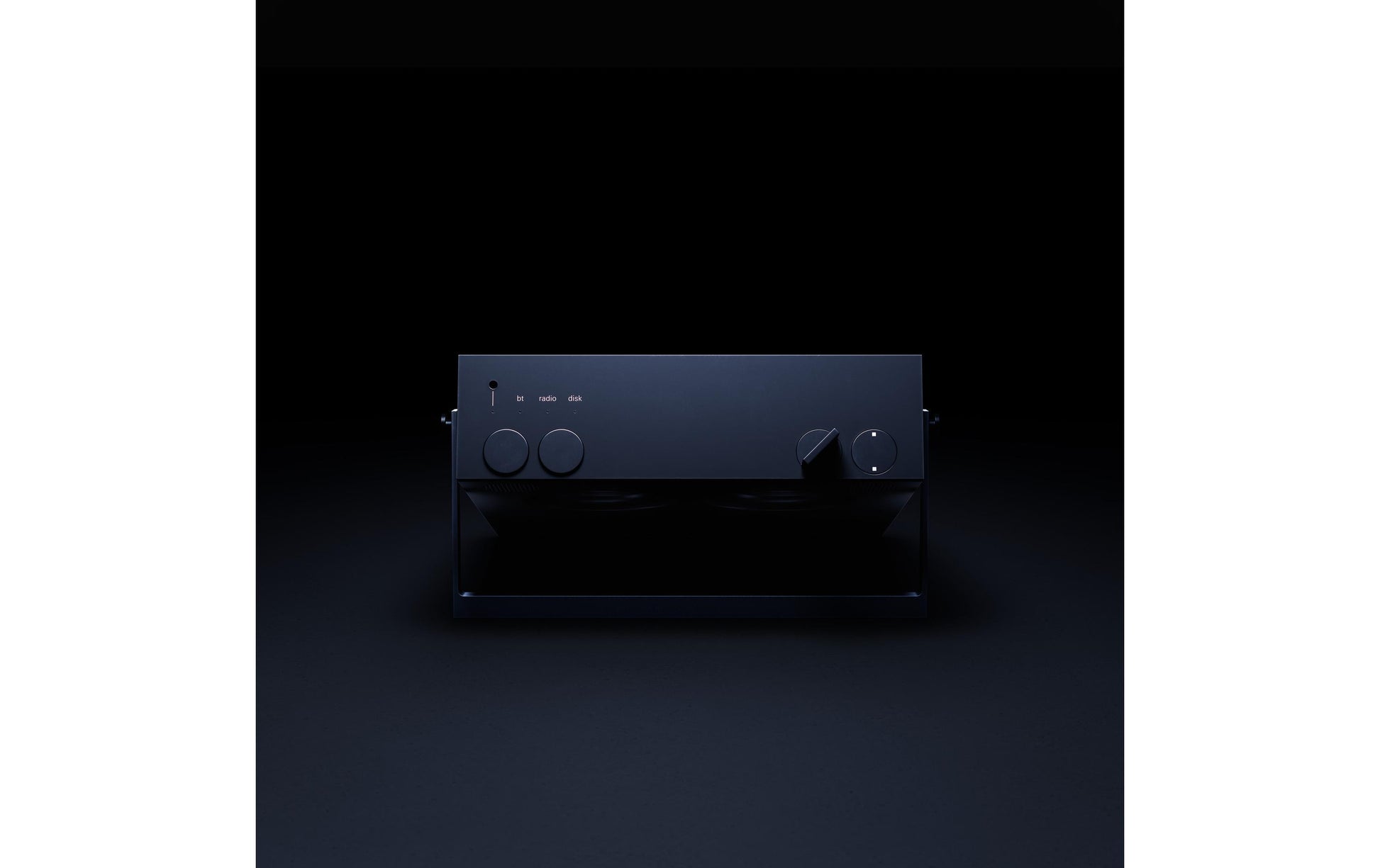 Teenage Engineering OB-4 – Radio-/Internet-Radio-Lautsprecher – FM, Bluetooth, Akkubetrieb, Schwarz