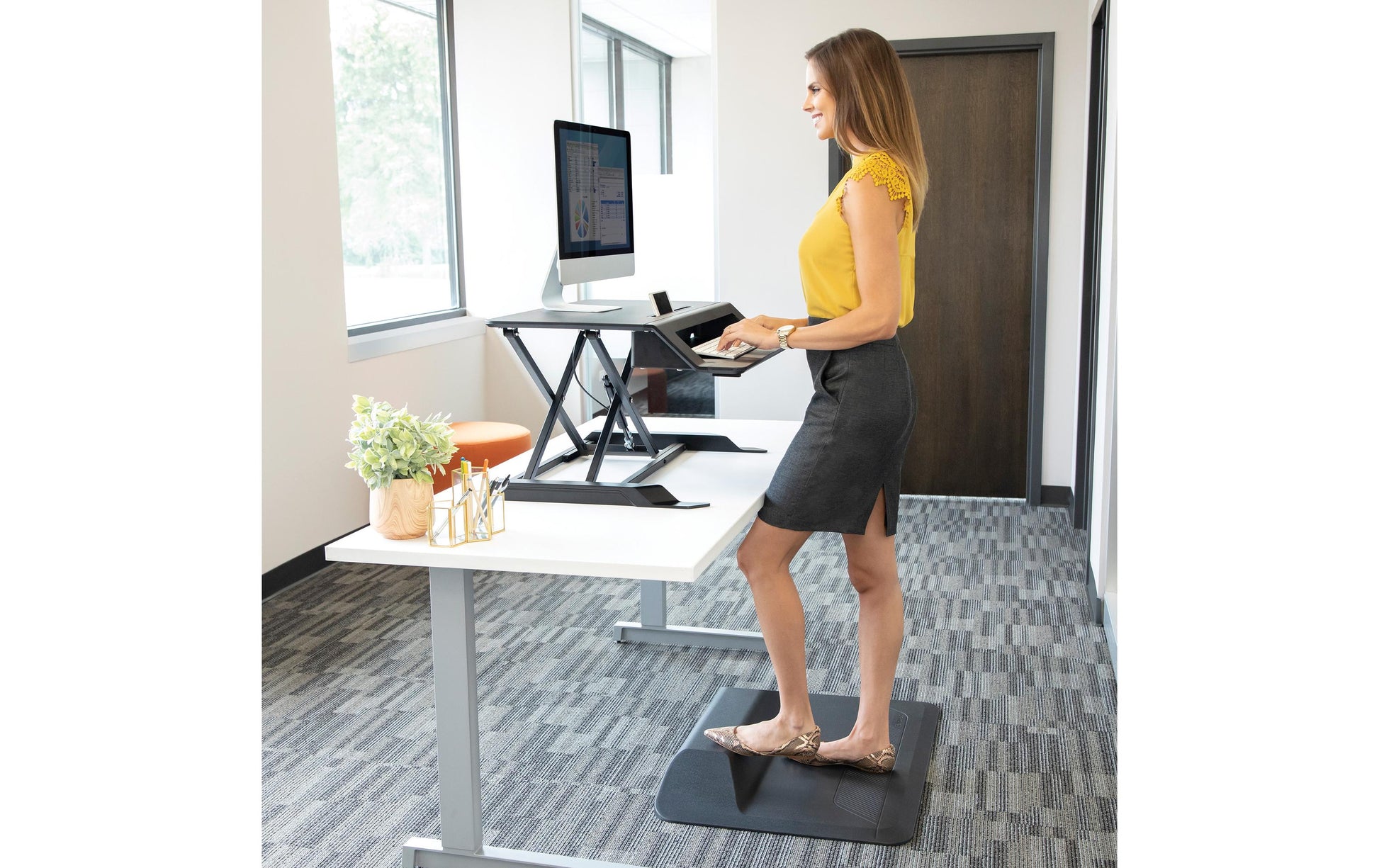Fellowes Stehtisch – Schwarz – für Lotus Monitorarm, Lotus Doppel-Monitorarm – höhenverstellbar