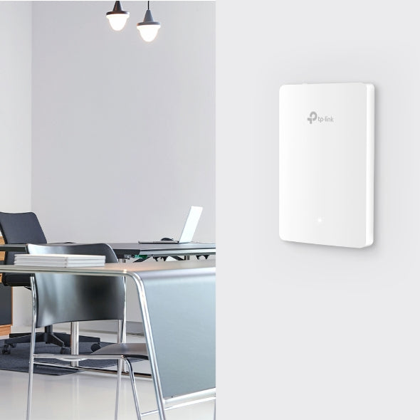 TP-Link EAP615-Wall – Access Point – Wi-Fi 6 (2,4/5 GHz), 1,8 Gbit/s, GbE, PoE+, Wandmontiert