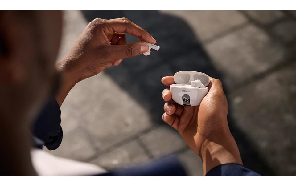 Philips TAT2520WT/00 – True Wireless In-Ear Kopfhörer – Bluetooth 5.4, ANC, IPX4 – Weiss – bis 19,5 h