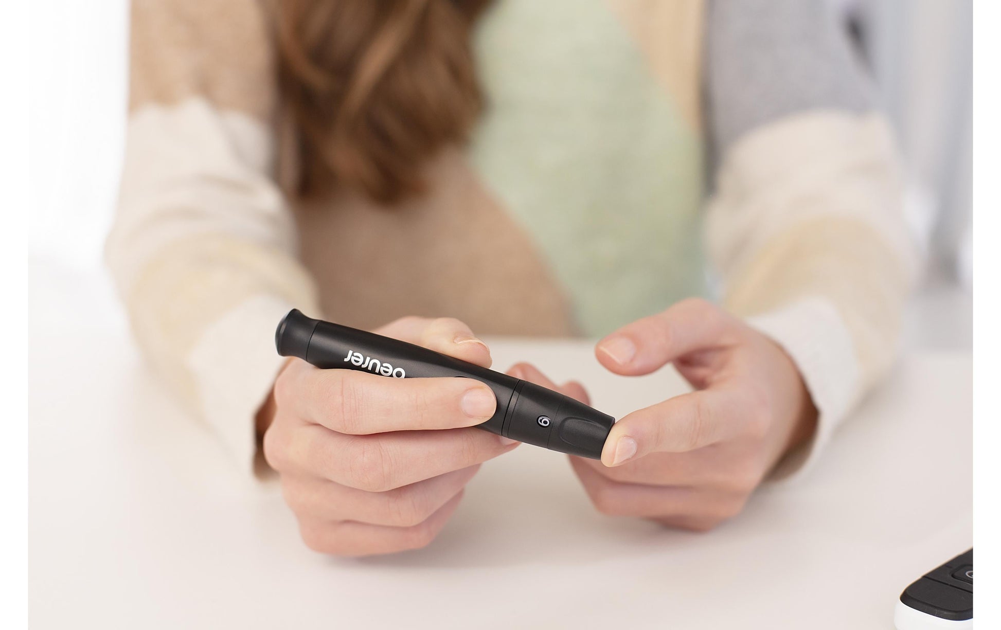Beurer Blutzuckermessgerät GL 60 – USB, App-kompatibel, 900 Messwerte, 5 s Messdauer, Blutmenge 5 µl