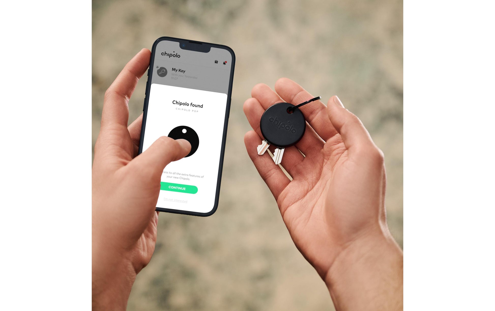 Chipolo POP Schlüsselanhänger – schwarz, Batterie CR2032, Höhe 7 mm, 4 Stk. – für Apple Find My-App