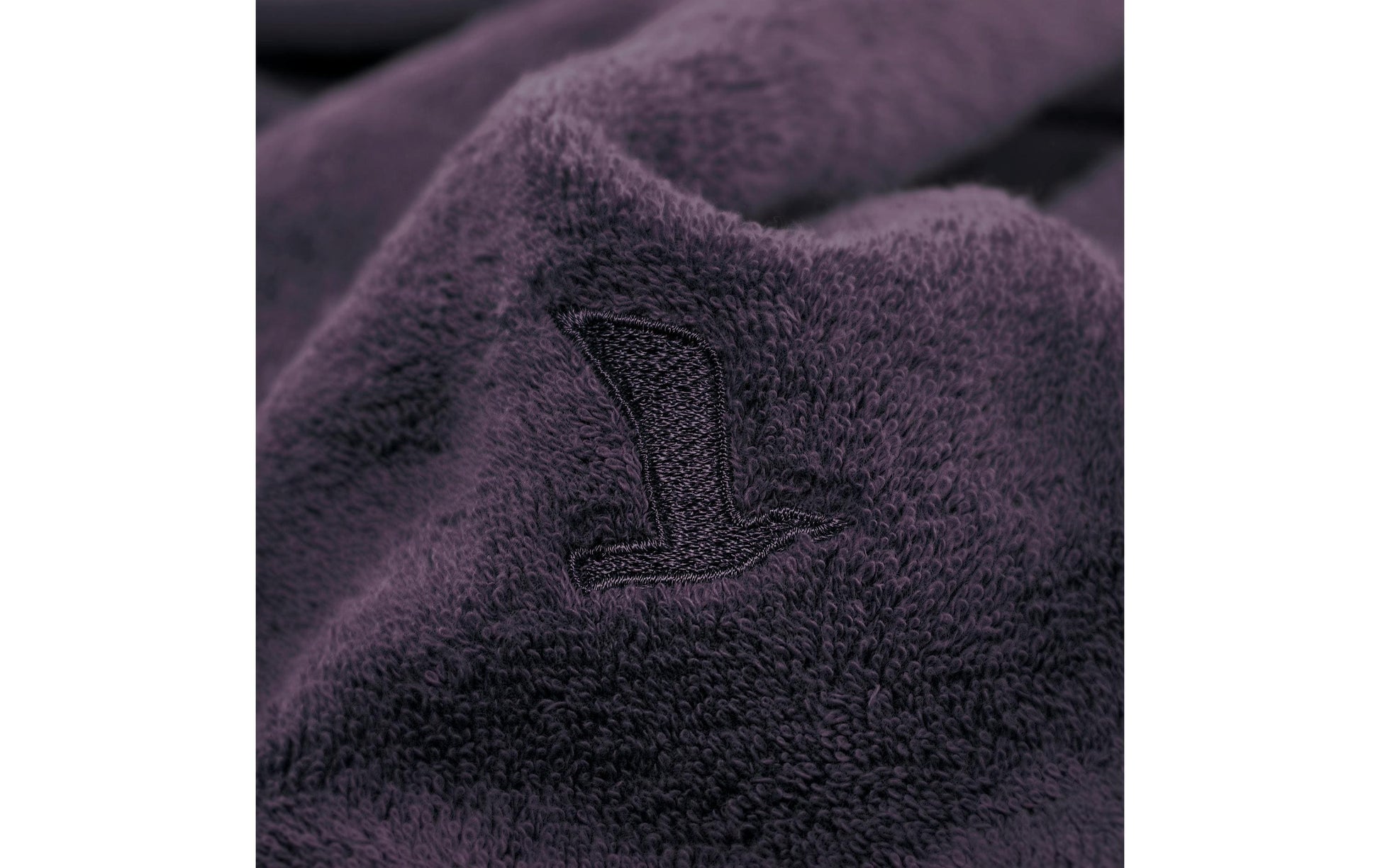 MÖVE Superwuschel Badetuch – 100 × 160 cm – Dunkelgrau – Baumwolle, 550 g/m² – 60 °C