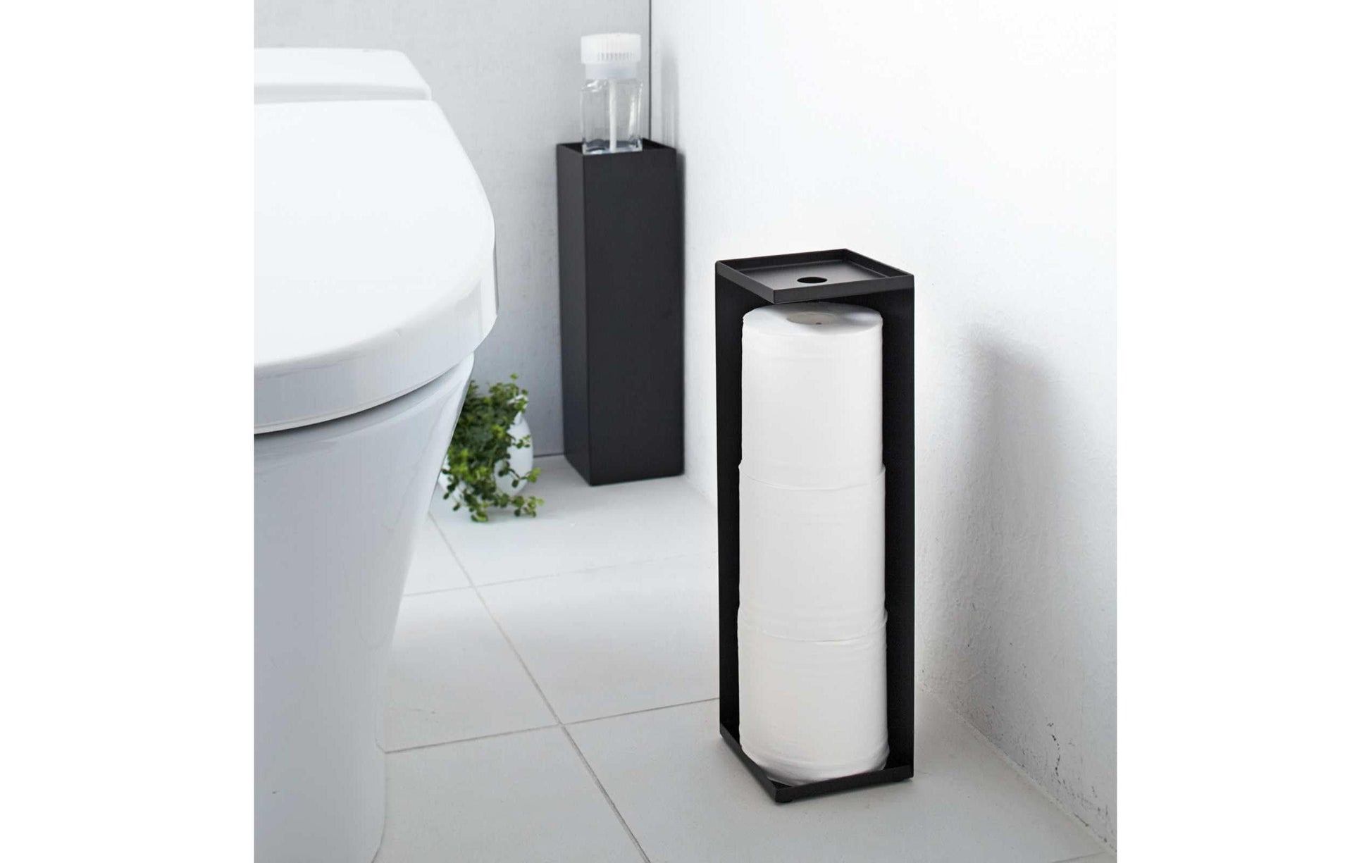 Yamazaki Toilettenpapierständer – Stahl, schwarz, für 3 Rollen, 11,5 × 11,5 × 38,5 cm