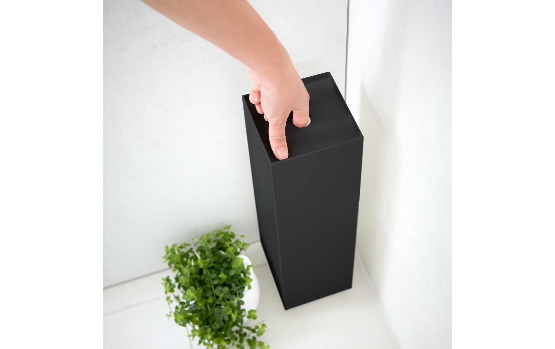 Yamazaki Toilettenpapierständer – Stahl, schwarz, für 3 Rollen, 11,5 × 11,5 × 38,5 cm