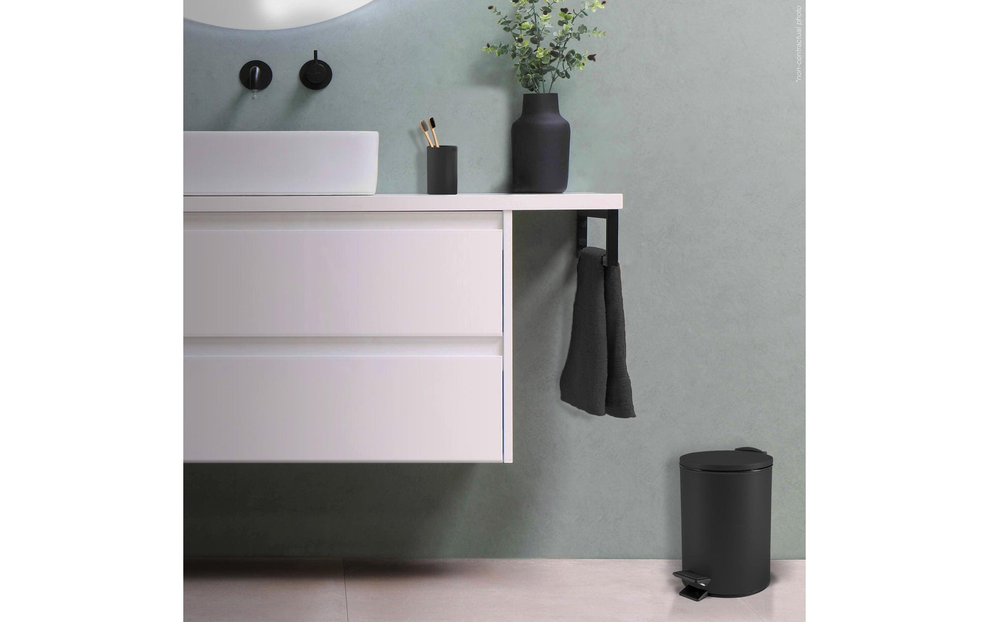 Spirella Papierkorb Adelar – 3 l – Stahl, schwarz matt – B × H × T 168 × 228 × 250 mm