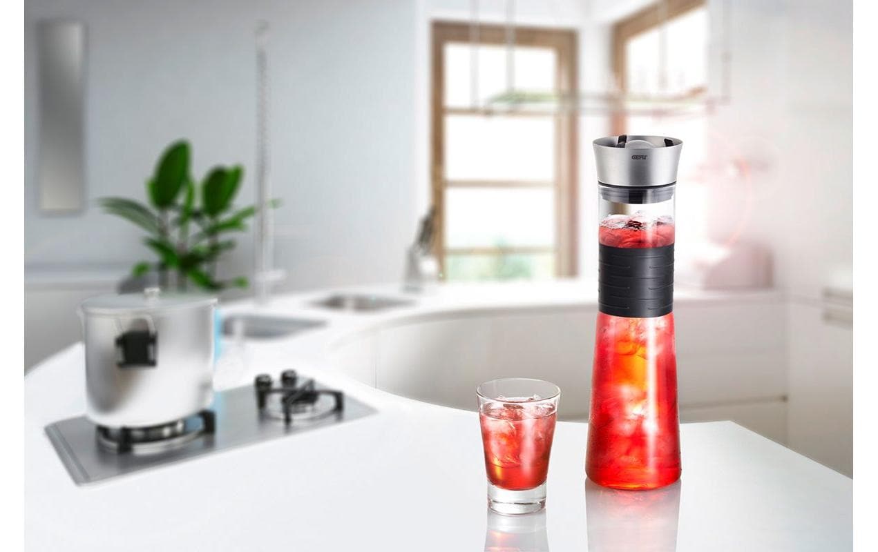 GEFU Karaffe CASCADA – 1 l, Ø 9 cm, H 30,3 cm, Glas, Transparent, mit Deckel, spülmaschinenfest, hitzebeständig