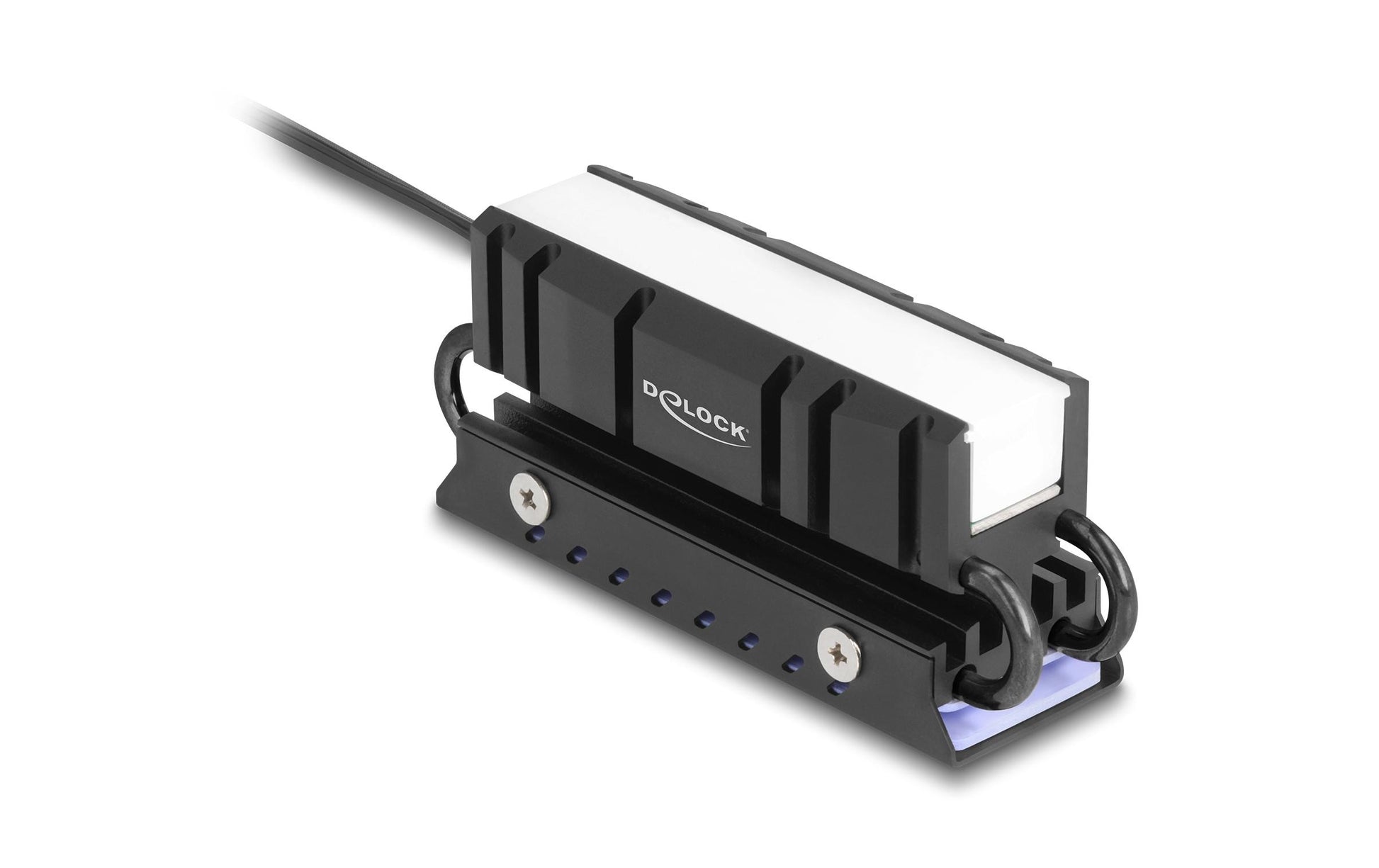 DeLOCK 18460 – M.2-Kühlkörper für M.2 2280, 83×26×34 mm, RGB
