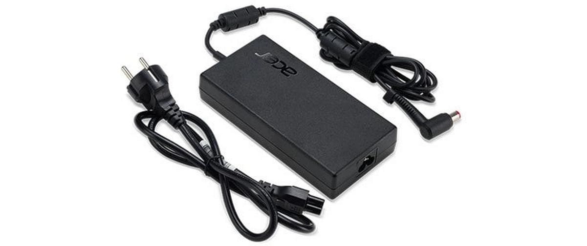 Acer Netzteil 230 W, 19,5 V – 5,5 mm Stecker – für Acer-Notebooks
