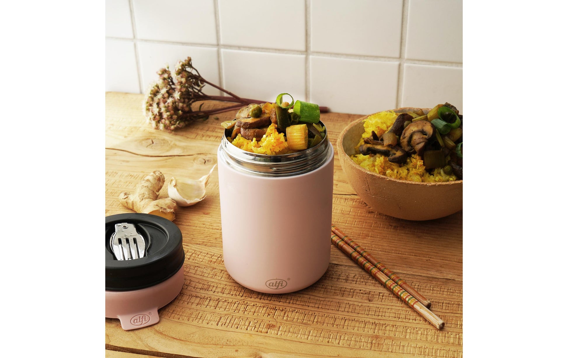 Alfi Thermo-Foodbehälter – 350 ml, 8,8 × 8,8 × 13,3 cm, Edelstahl, mit Schwenkverschluss, auslaufsicher