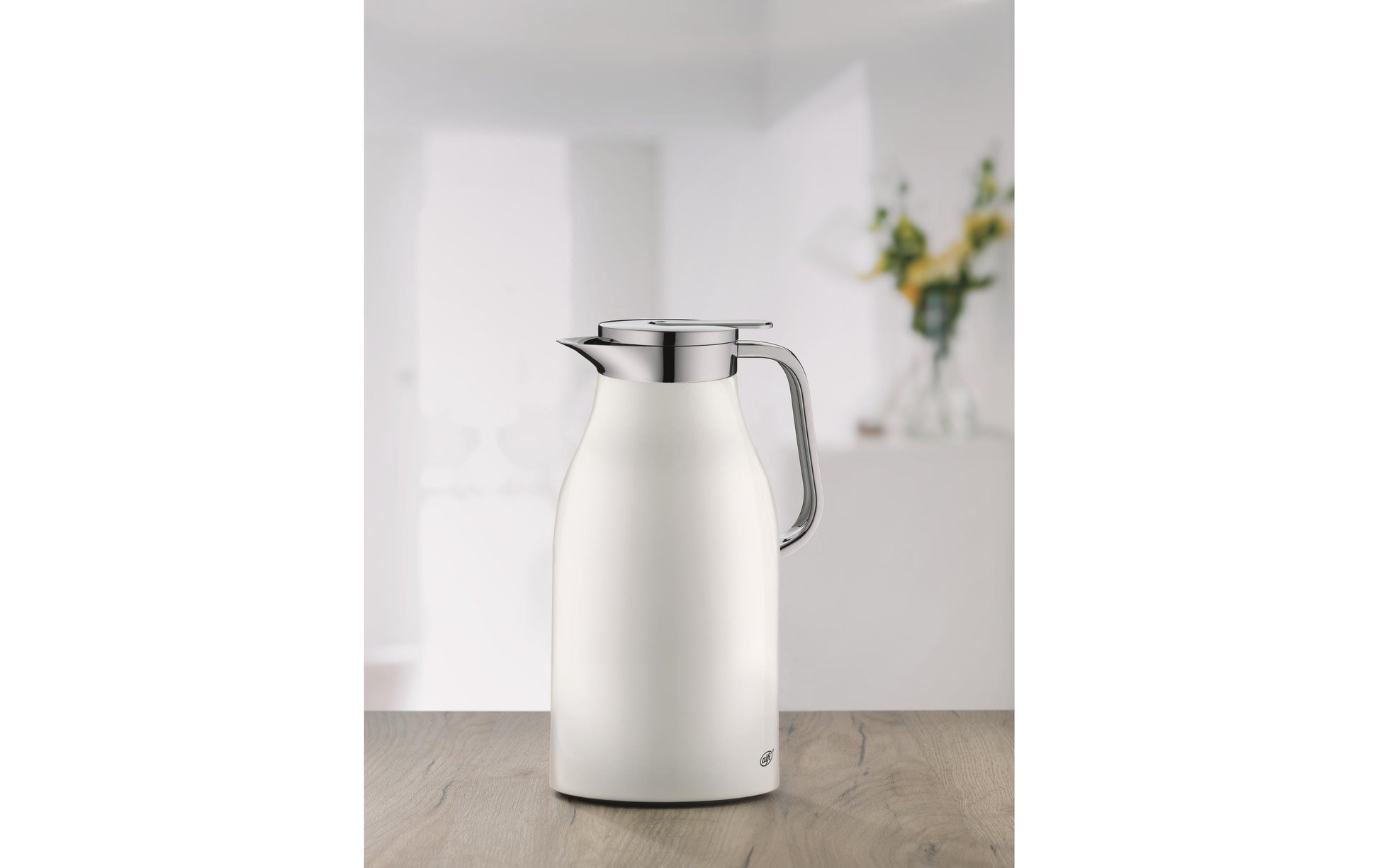 Alfi Thermoskanne Skyline – 1,5 l, H 30,5 cm, Edelstahl, Weiss matt, mit Deckel, Warmhaltezeit 12 h