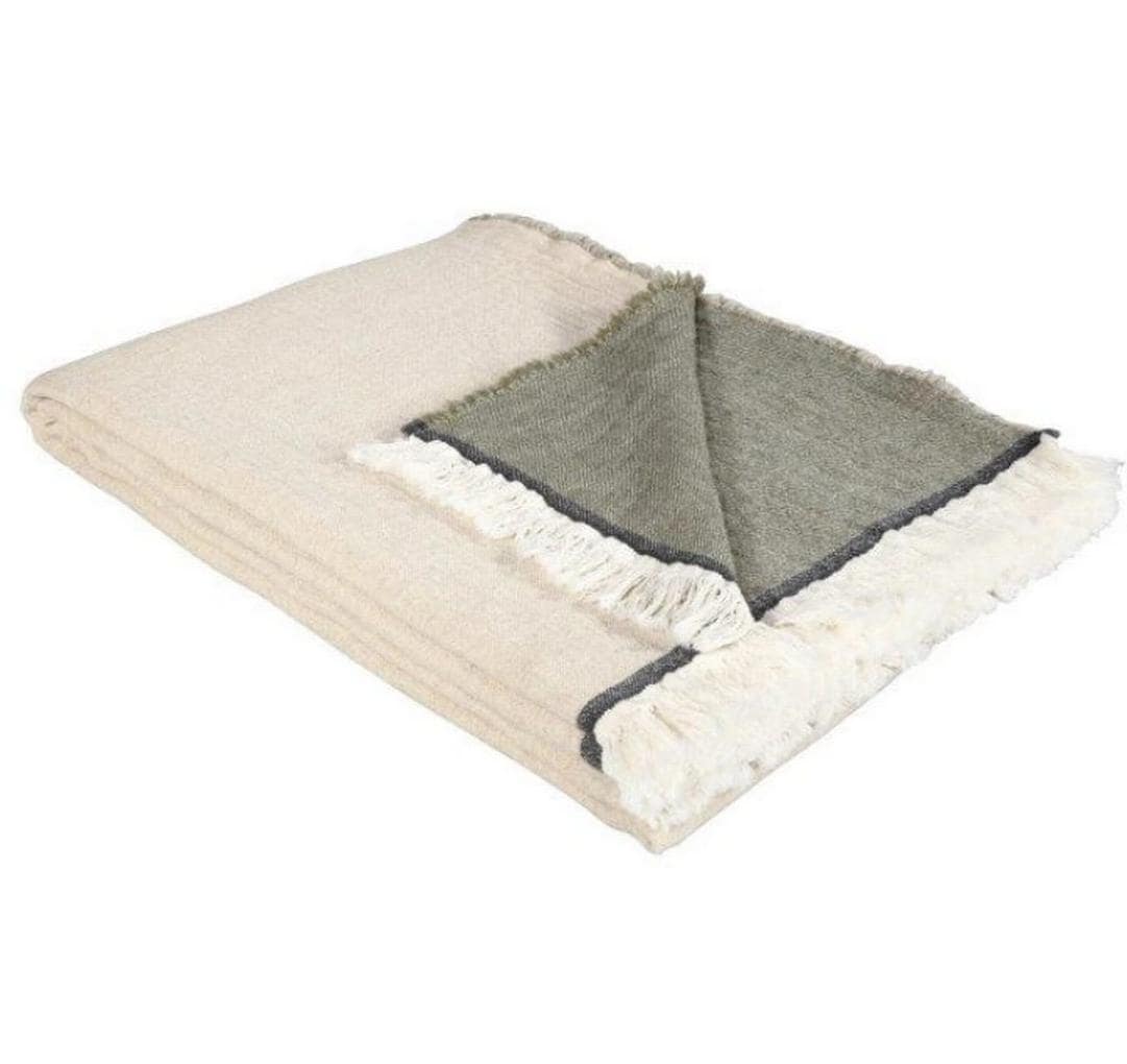 Eskimo Wohndecke Lily – 140 × 200 cm, Baumwolle/Wolle, Salbeigrün
