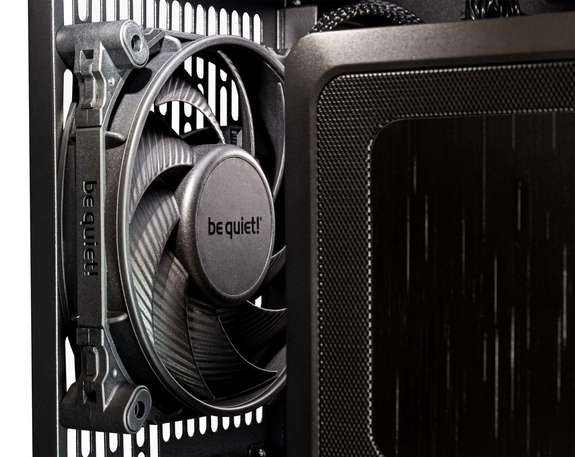 Captiva Ultimate Gaming Tower – AMD Ryzen 7 9800X3D, 64 GB RAM, 2 TB SSD, Windows 11 Home