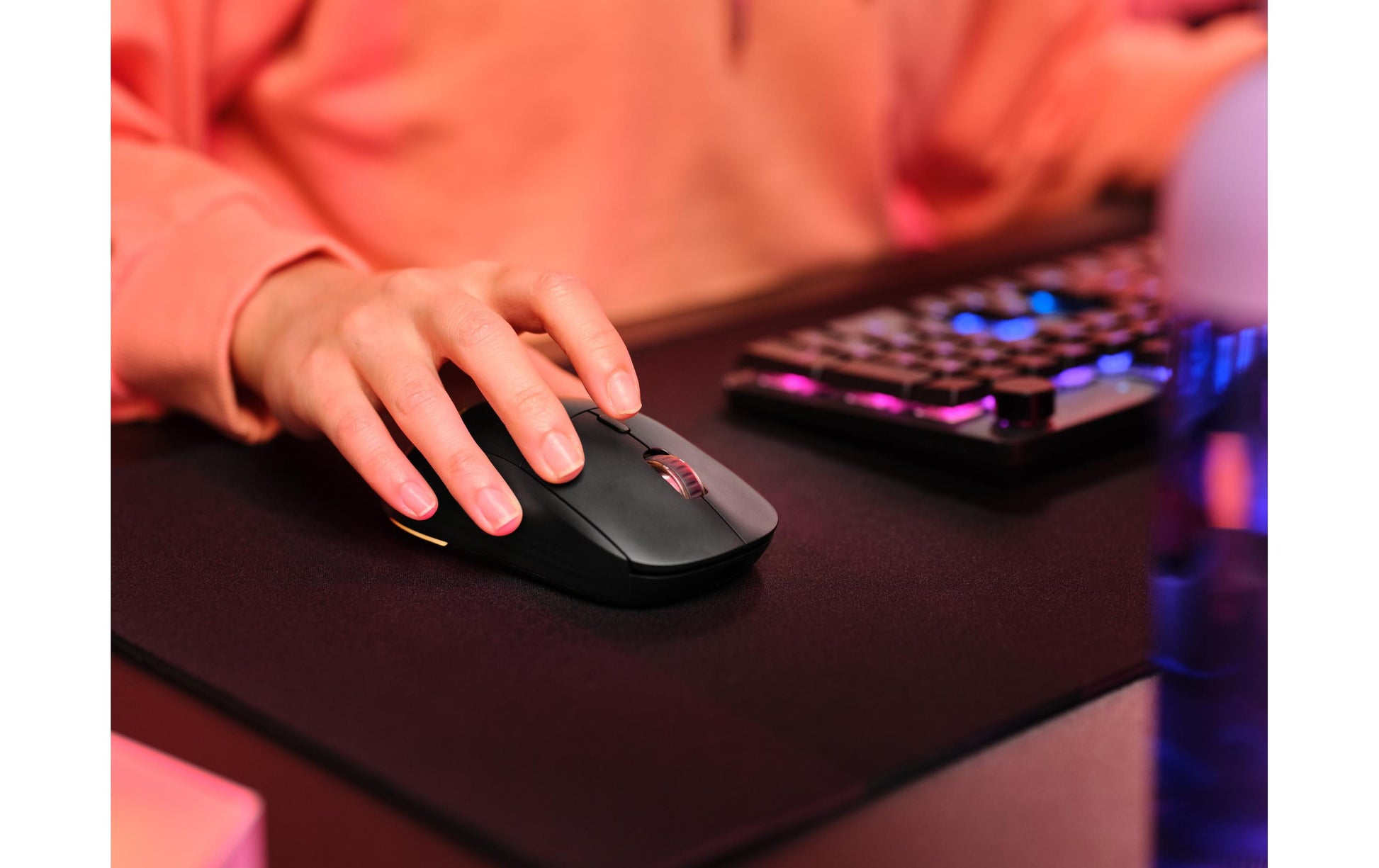 Trust GXT 927 Redex+ – Gaming-Maus – Kabellos (2,4 GHz), 25600 DPI, RGB-Beleuchtung, Rechtshänder, Schwarz
