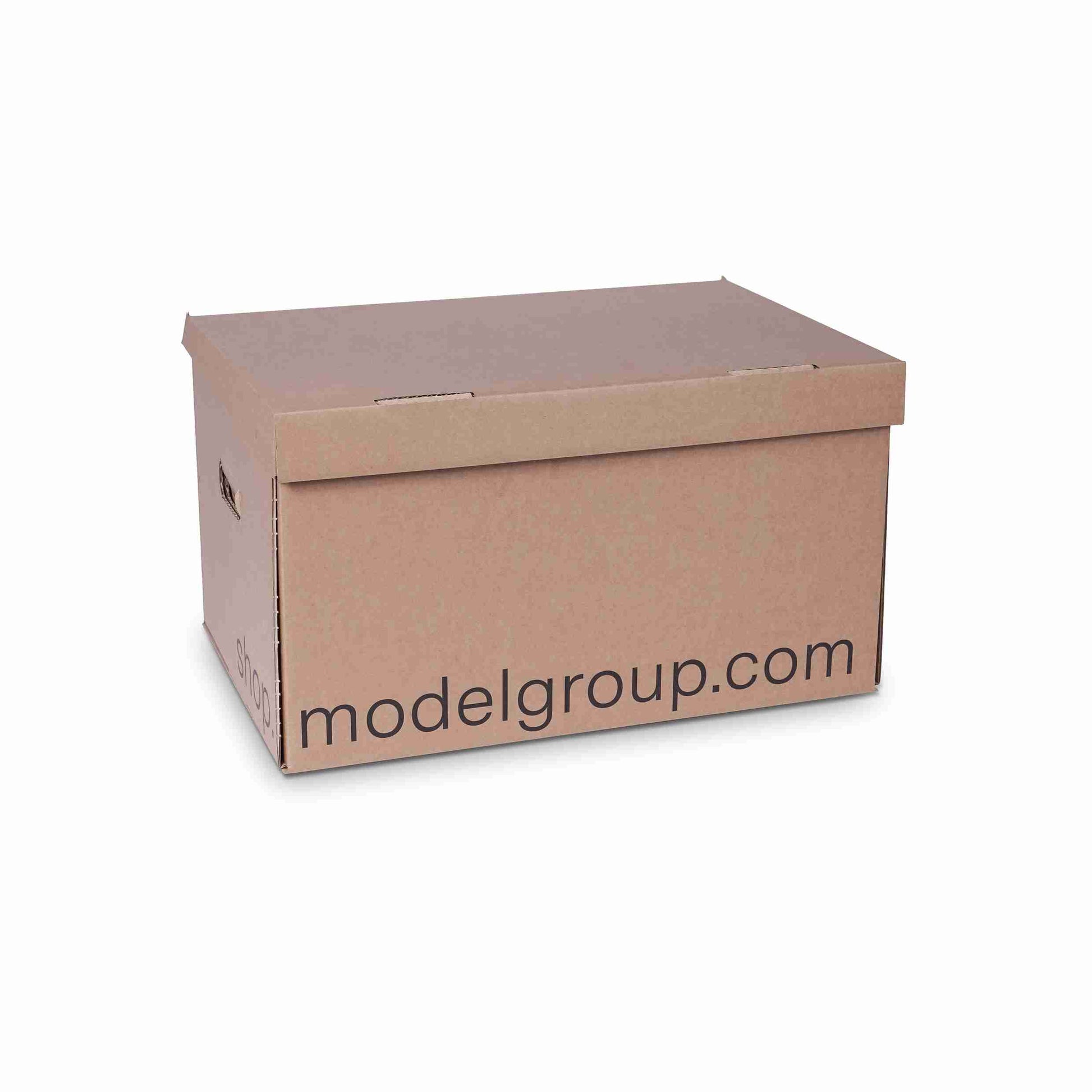 Model Versandbox – 518 × 350 × 295 mm, braun, Grifflöcher, Automatikboden, Klappdeckel – 1 Stk., ab 100 Stk.