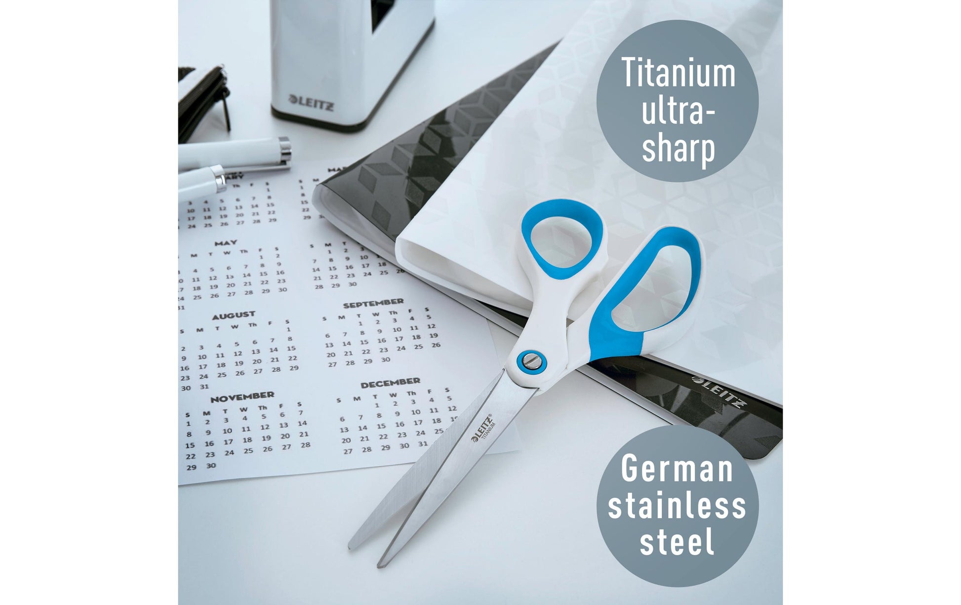 Leitz Universalschere – titanbeschichtet, für Rechts- und Linkshänder, spitz, Softgrip, Kunststoff, blau