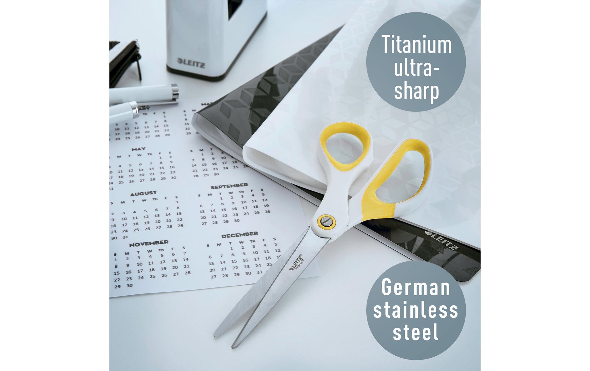 Leitz WOW Schere 20,5 cm, spitz, für Rechtshänder – Edelstahl, titanbeschichtet, Softgrip, Weiss/Gelb
