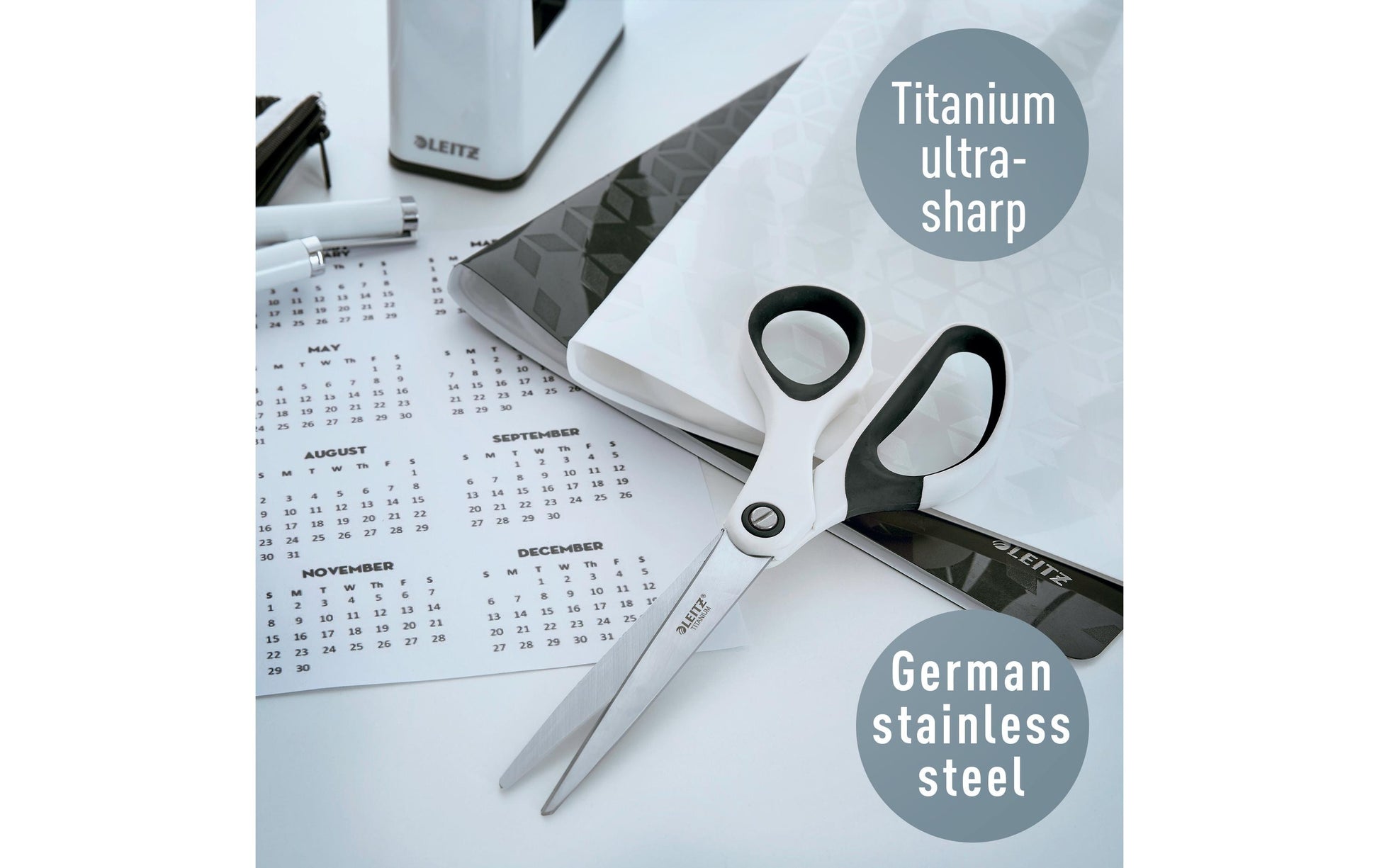Leitz Universalschere WOW – titanbeschichtet, für Rechts- und Linkshänder, spitz, Softgrip, Kunststoff, weiss