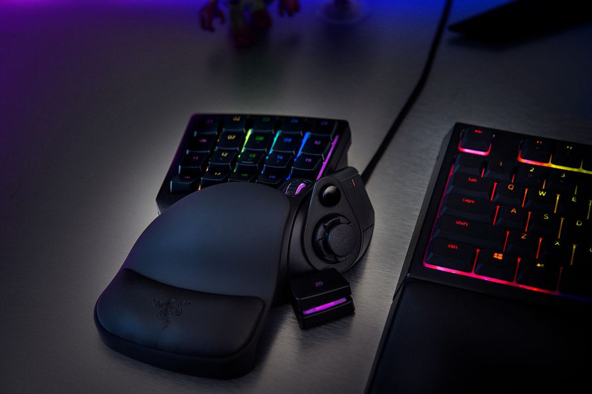 Razer Tartarus V2 – Tastatur, kabelgebunden (USB-A), CH-Layout (DE-CH), Rubberdome, beleuchtet