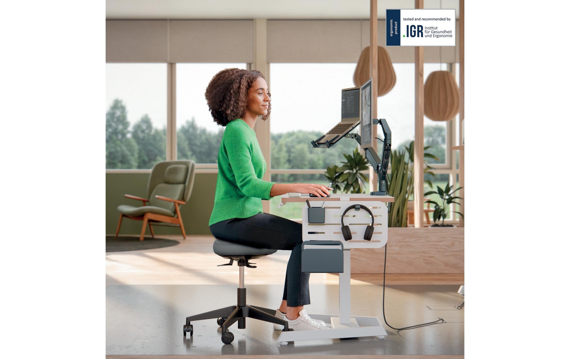 Leitz Hocker Activ – Sitzhöhe 47 cm, 110 kg, schwarz