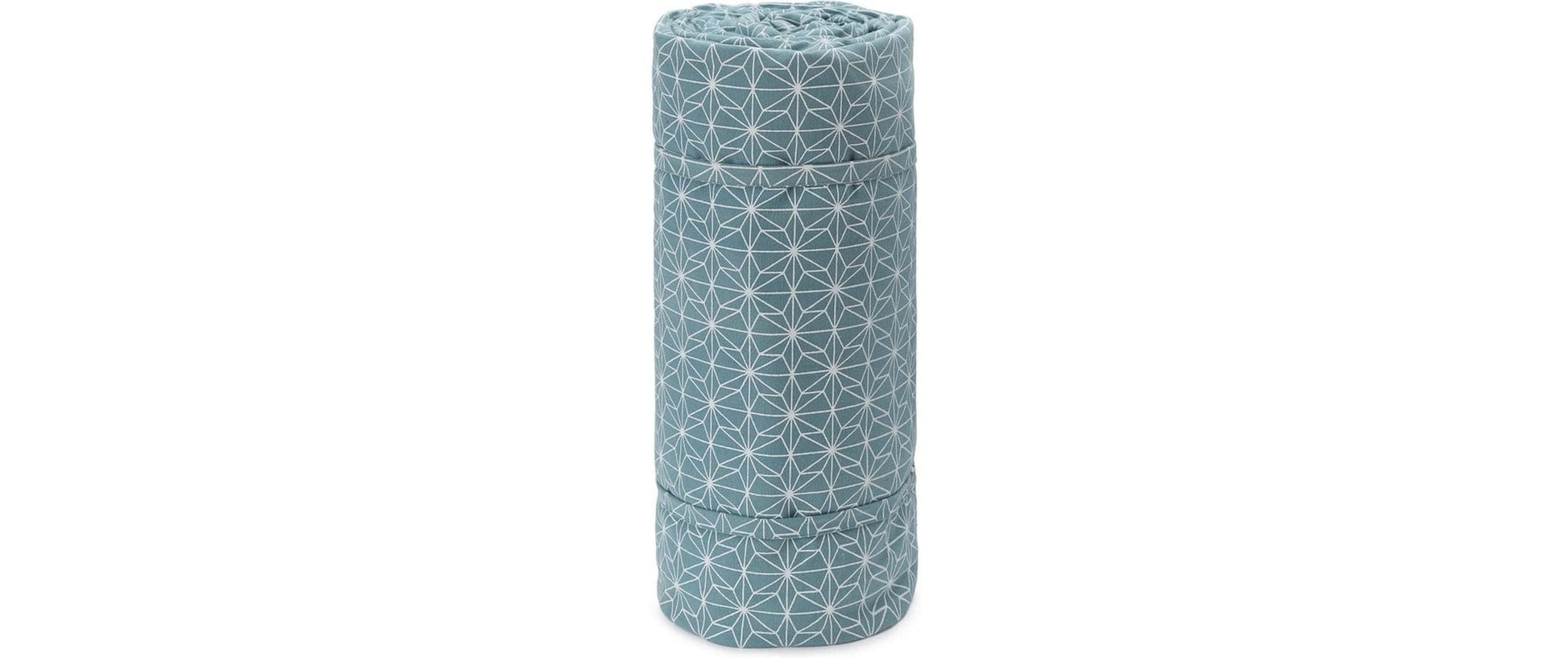 URBANARA Ankisa Wohndecke – Baumwolle, Grüngrau/Weiss/Taubenblau – 130 × 190 cm