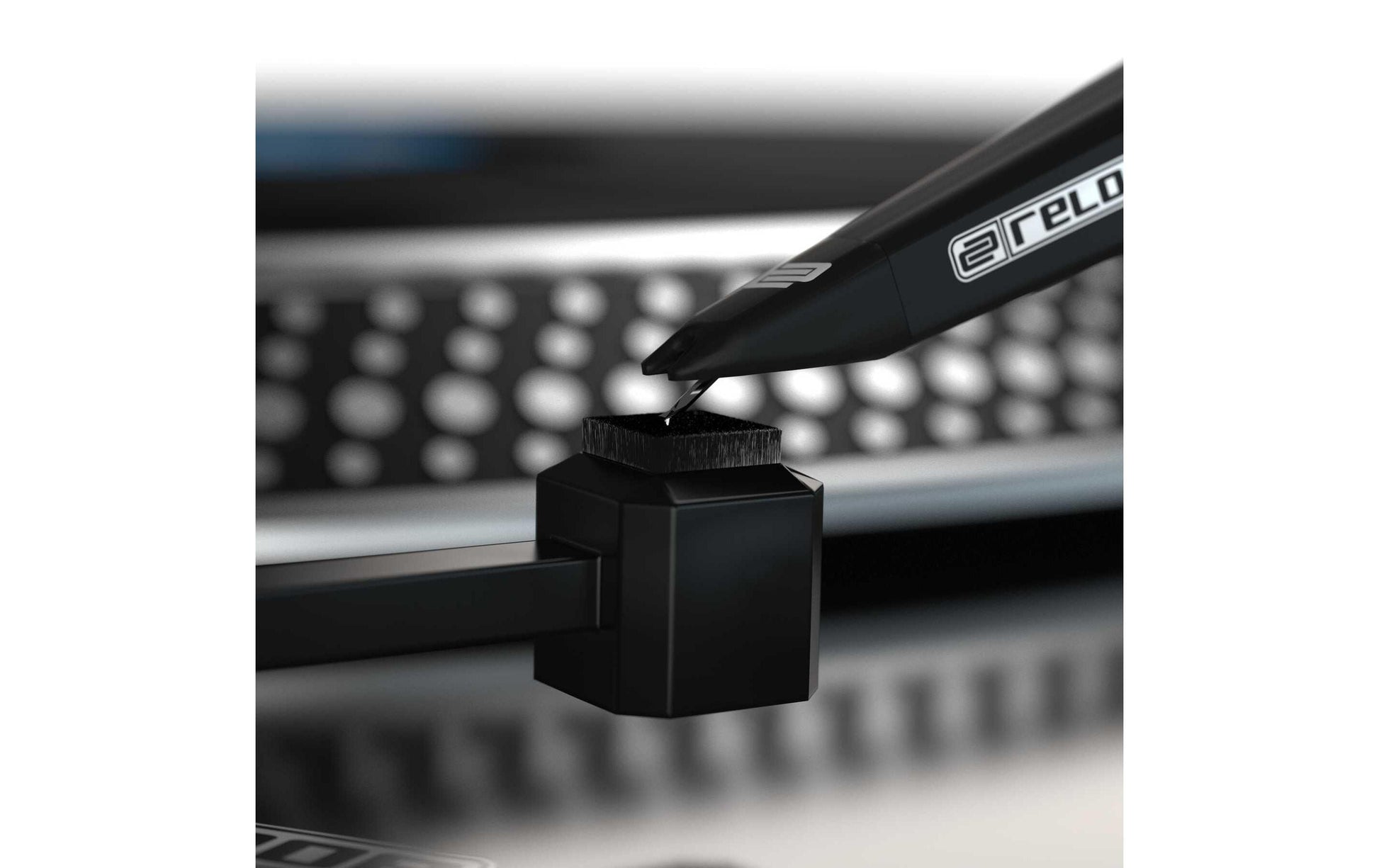 Reloop Premium Stylus Bürste – Nadelbürste – Schwarz