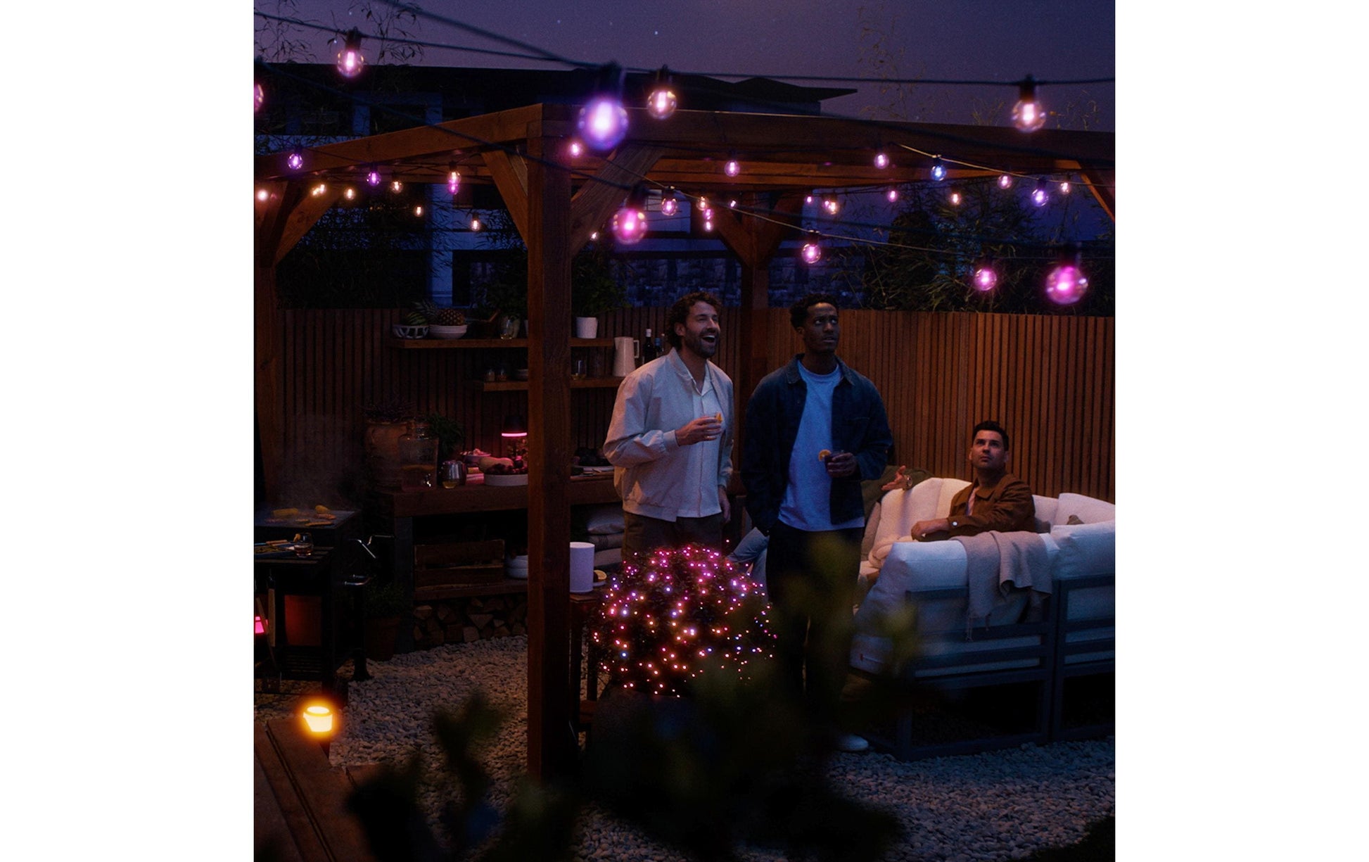 Philips Hue Festavia Globe Outdoor LED-Aussenleuchte – 17,1 W, 1000–20000 K, 100–240 V