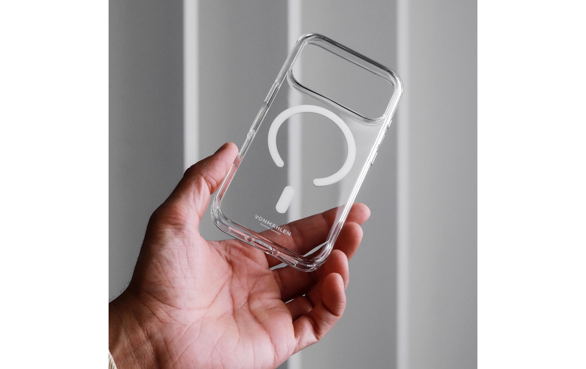 Vonmählen Backcover – für Apple iPhone 17 Pro Max – transparent/weiss – PC, MagSafe-kompatibel