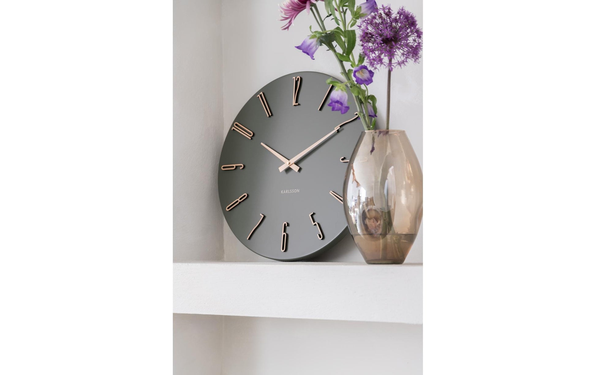 Karlsson Wanduhr Esmerado – Ø 40 cm, dunkelgrün, Metall