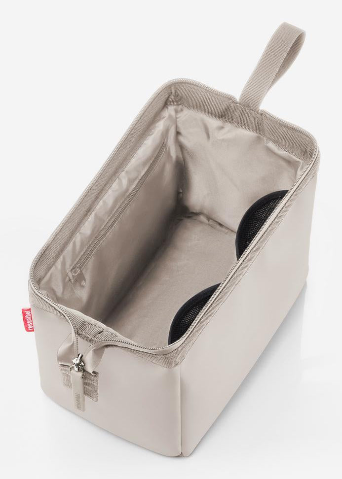 Reisenthel Kosmetiktasche Allrounder Cosmetic – 4 l, wasserfest – Stone – Polyurethan (PU)