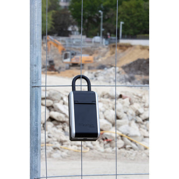 Master Lock Schlüsselsafe 5480EURD – Elektronikschloss – 0,8 l – Wasserfest – Schwarz