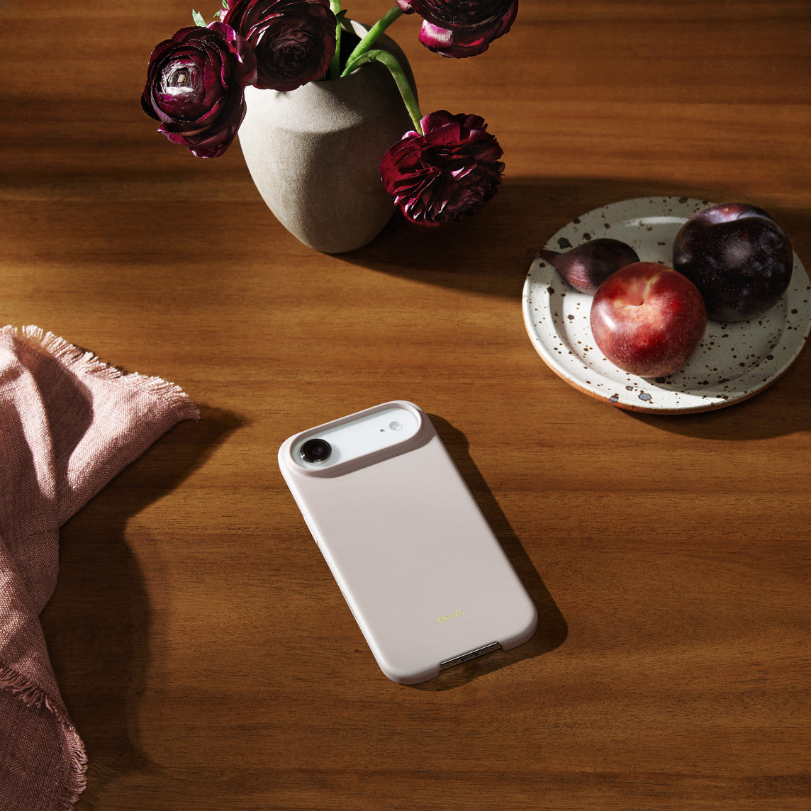 Apple Backcover – für Apple iPhone Air – beige – PC, MagSafe-kompatibel