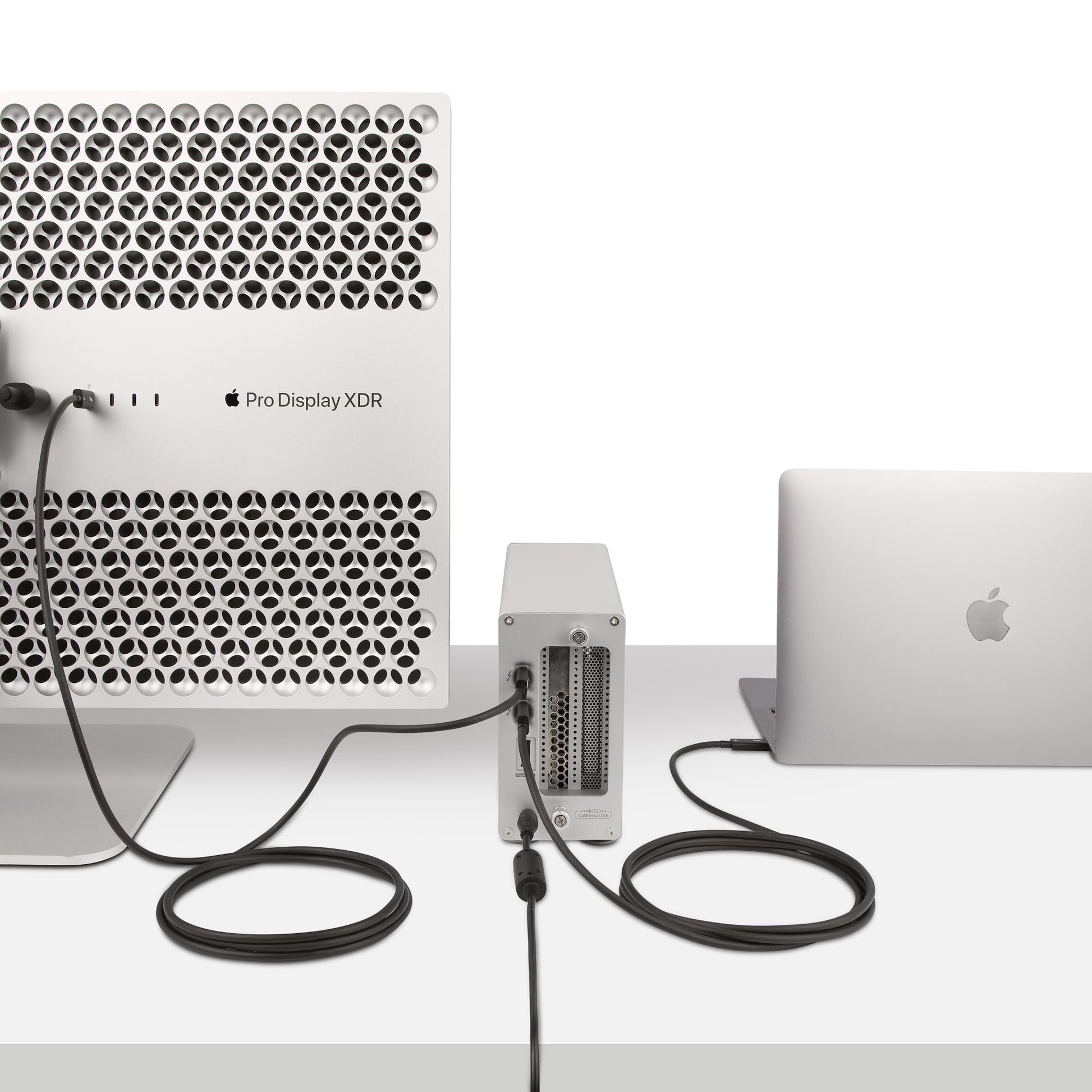 StarTech.com Thunderbolt 4 (USB-C) Kabel – 40 Gbit/s – 2 m – PD 100 W – PVC-Mantel – Schwarz