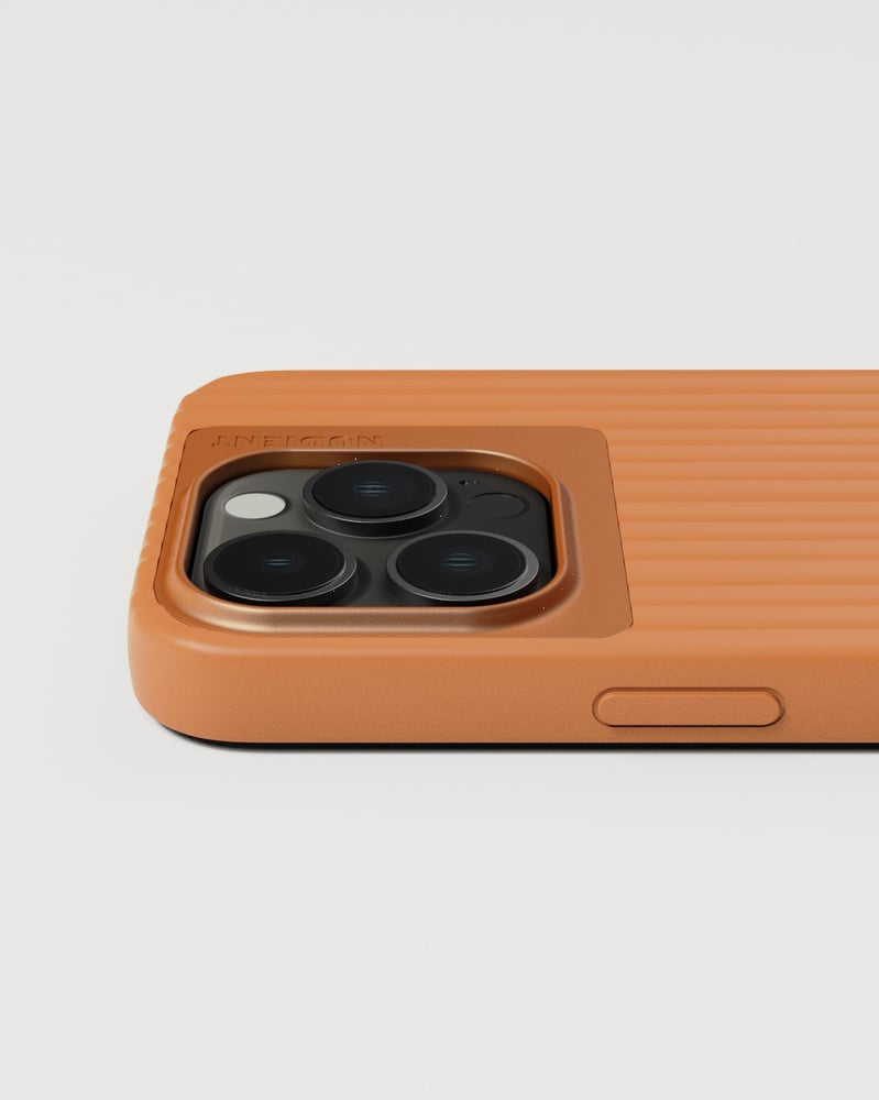 Nudient – Backcover Bold Case – für Apple iPhone 15 Pro – orange – PC
